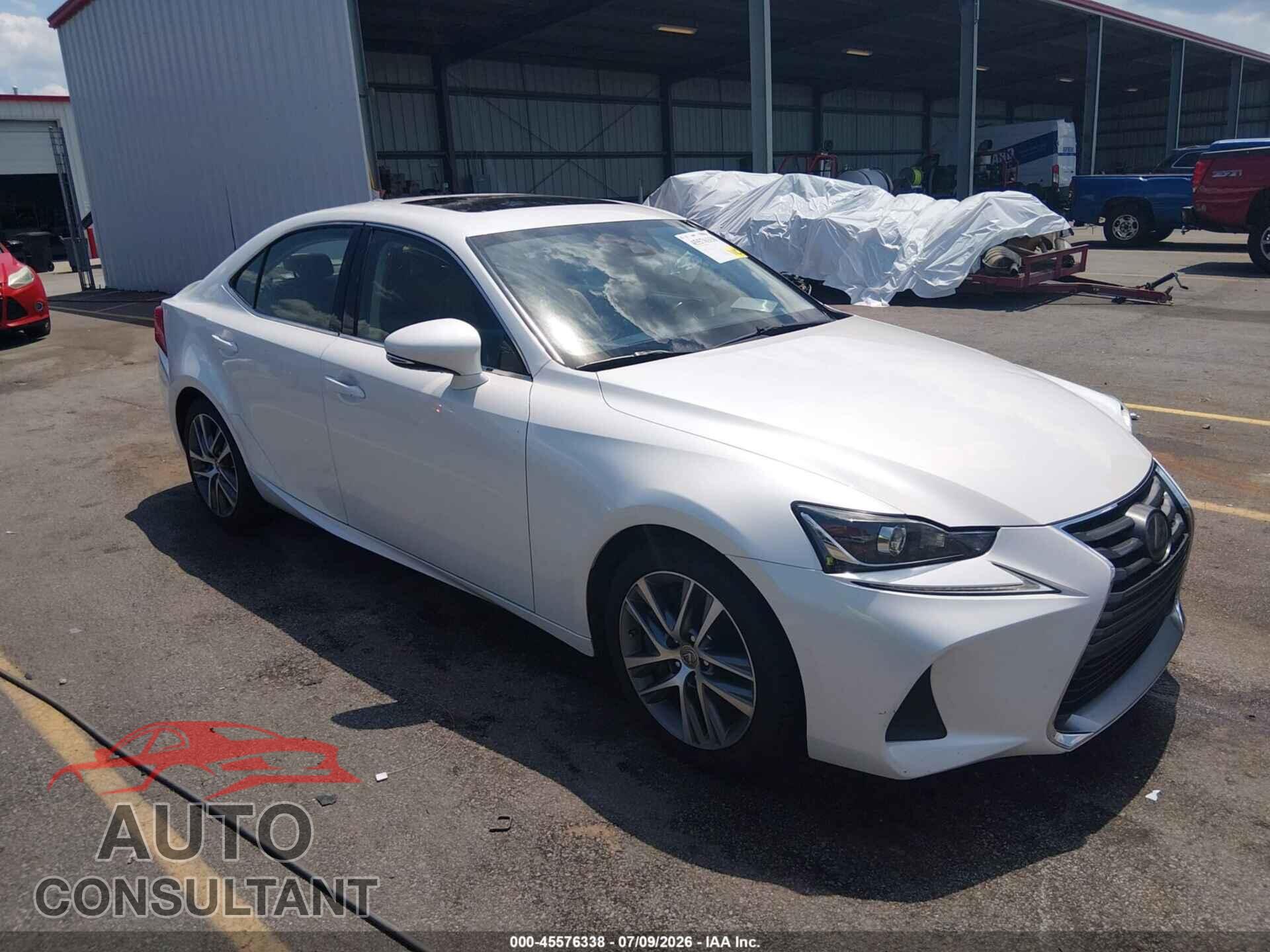 LEXUS IS 300 2018 - JTHBA1D20J5074366