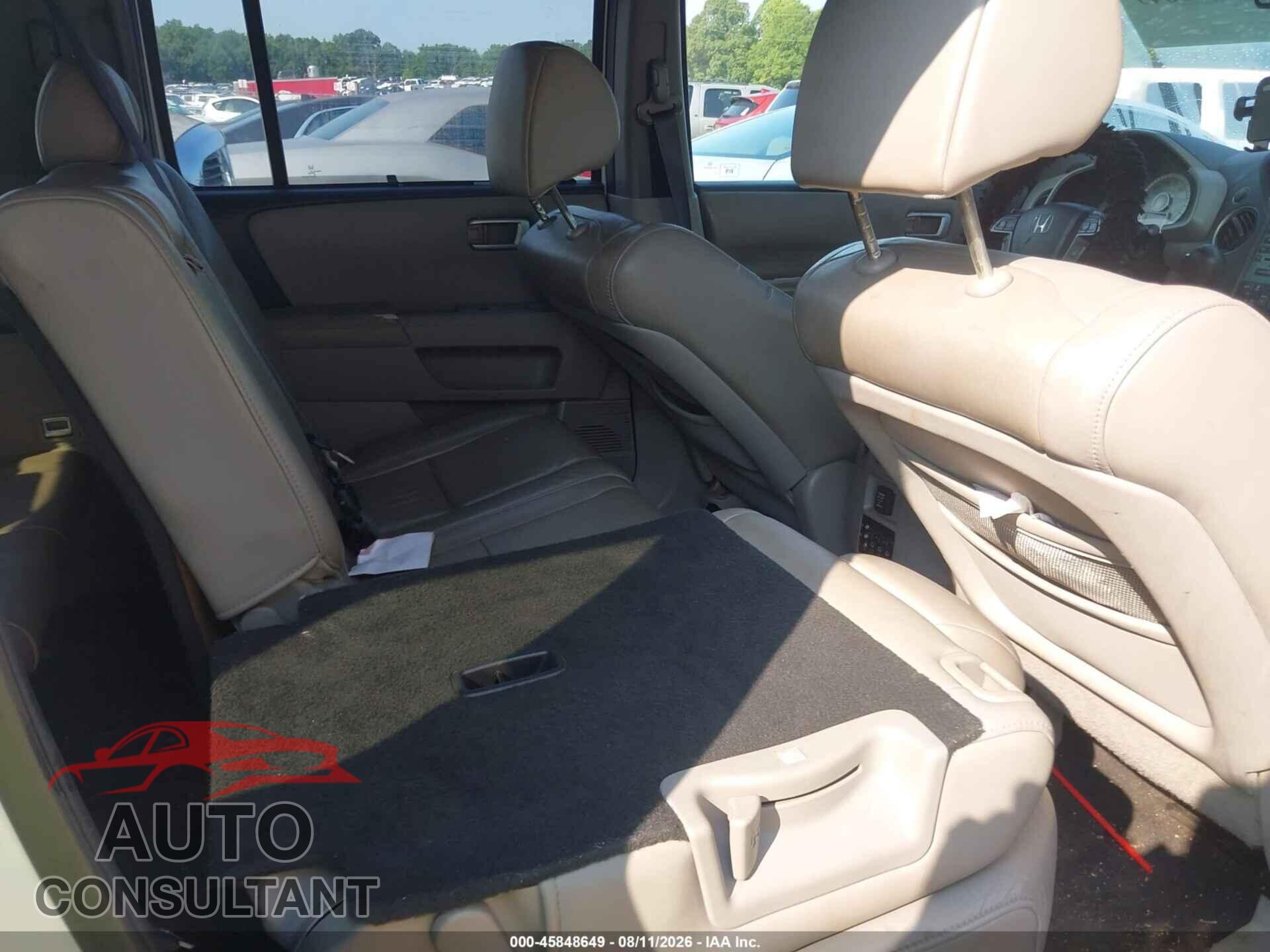HONDA PILOT 2011 - 5FNYF4H92BB057736