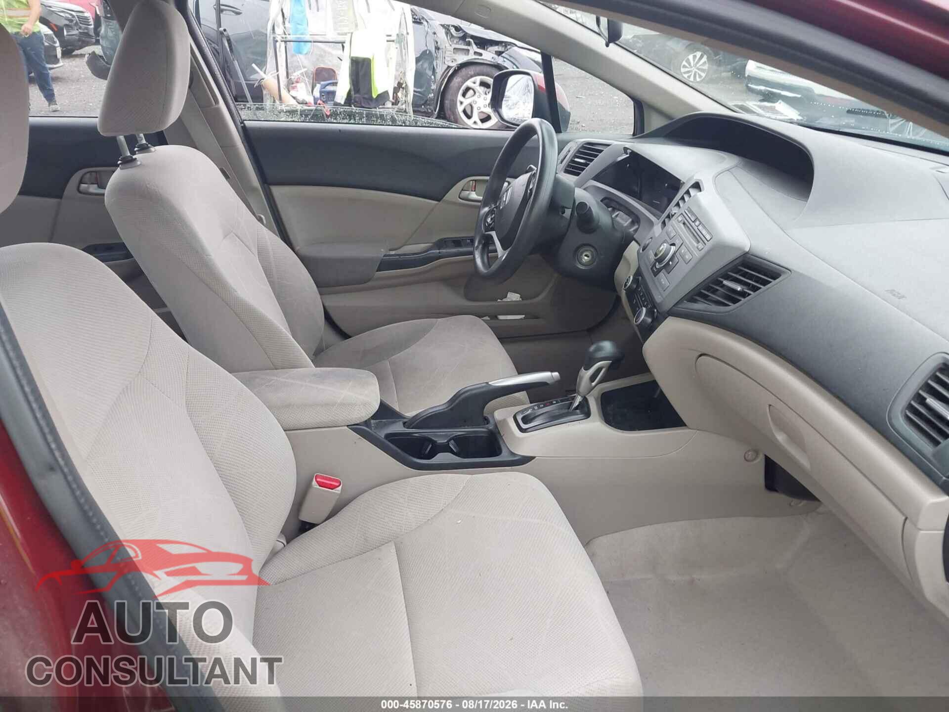 HONDA CIVIC 2012 - 2HGFB2F55CH590569