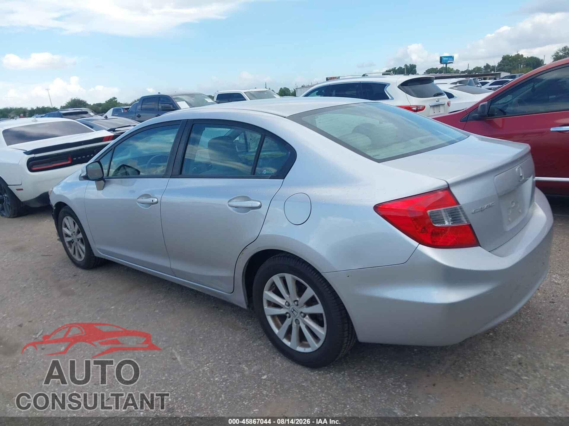 HONDA CIVIC 2012 - 2HGFB2F84CH526209