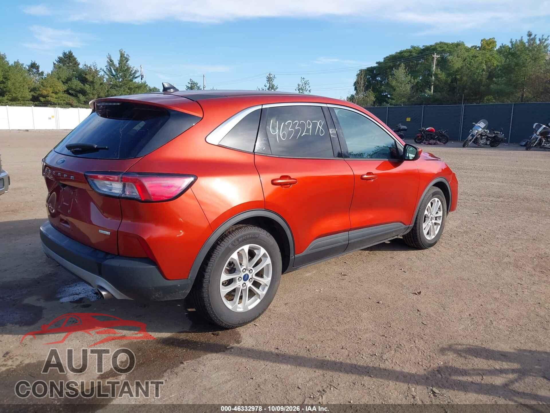 FORD ESCAPE 2020 - 1FMCU0G61LUA96340