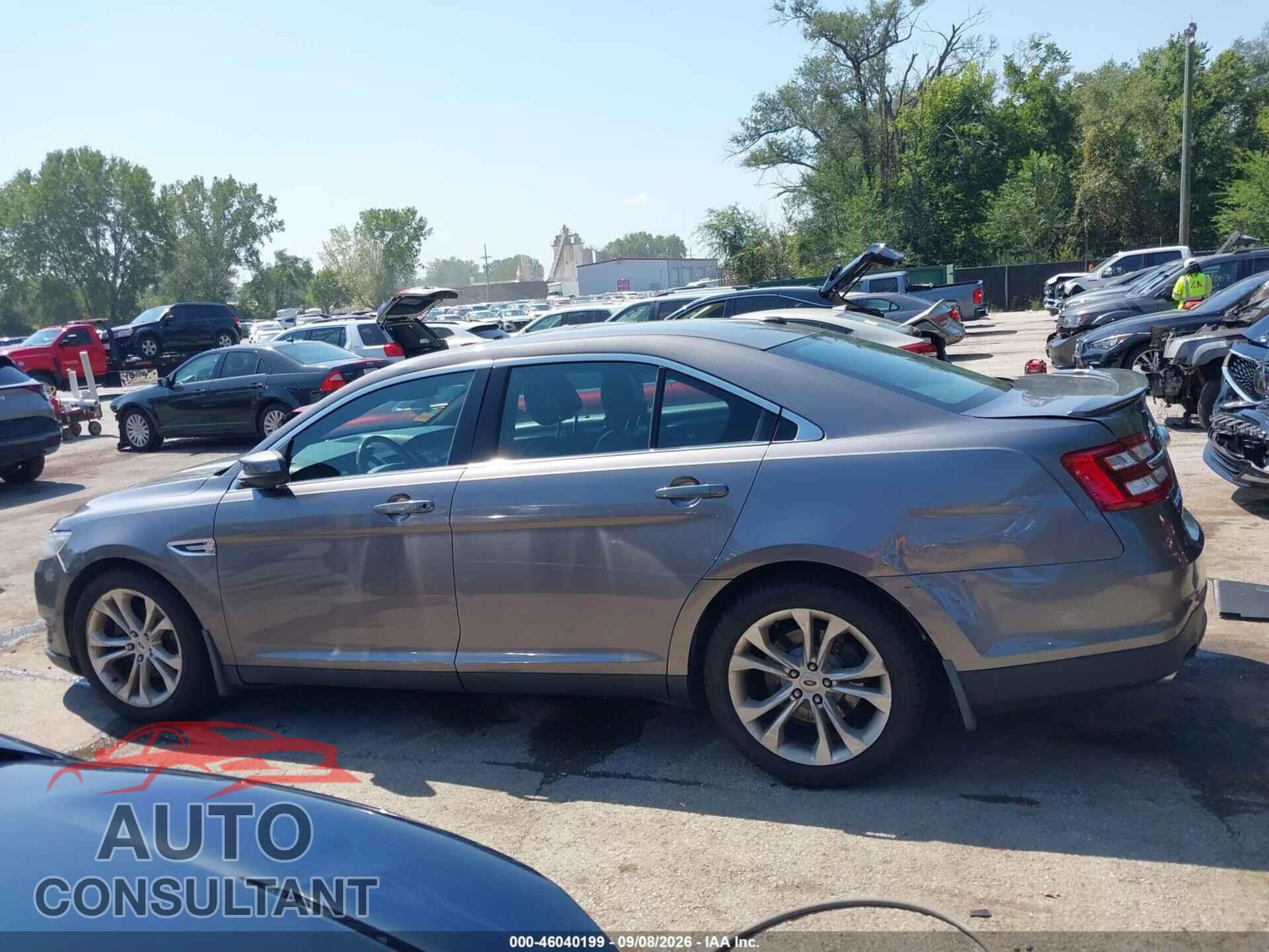 FORD TAURUS 2013 - 1FAHP2E82DG203953