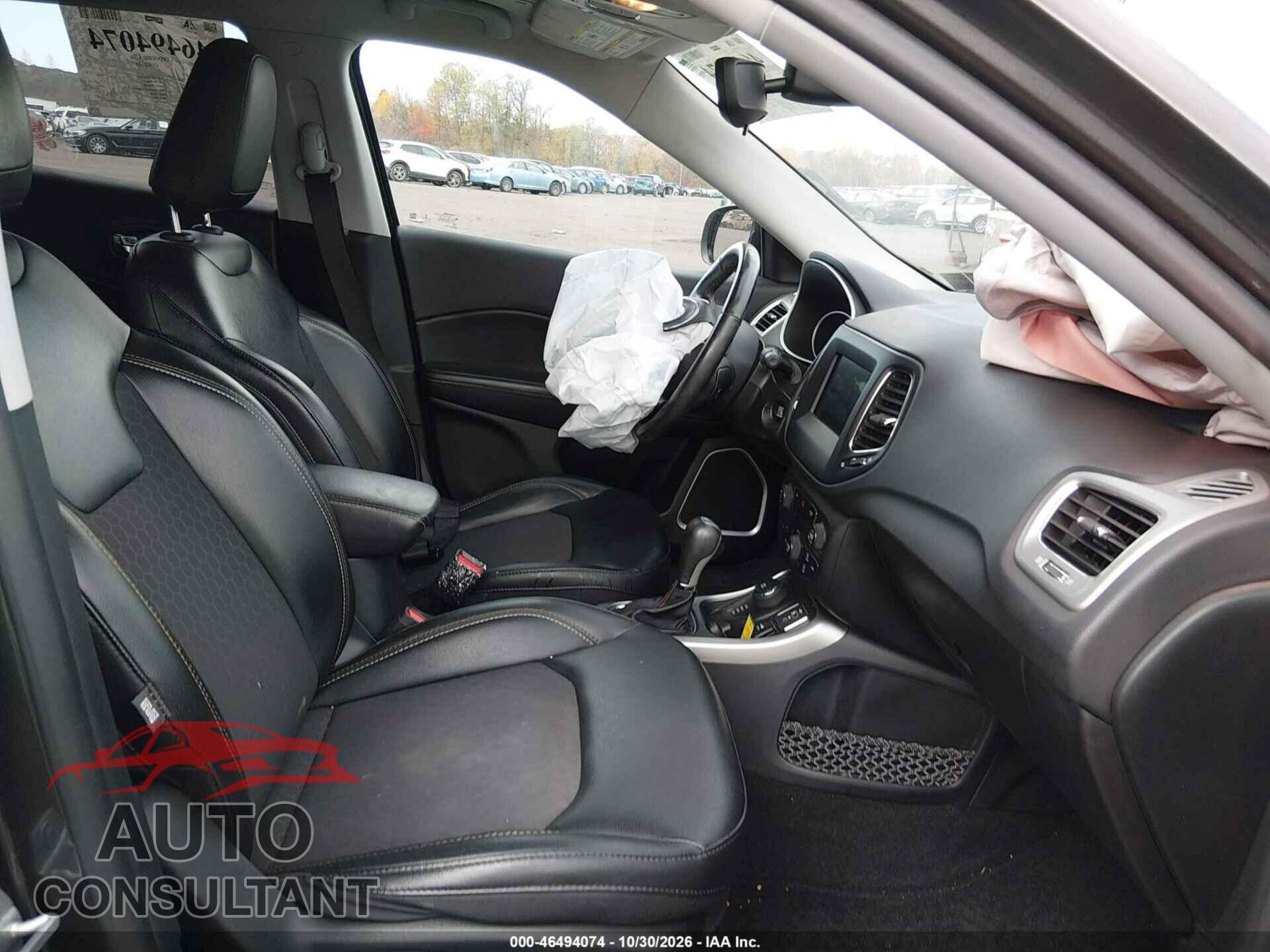 JEEP COMPASS 2019 - 3C4NJDBB0KT840410