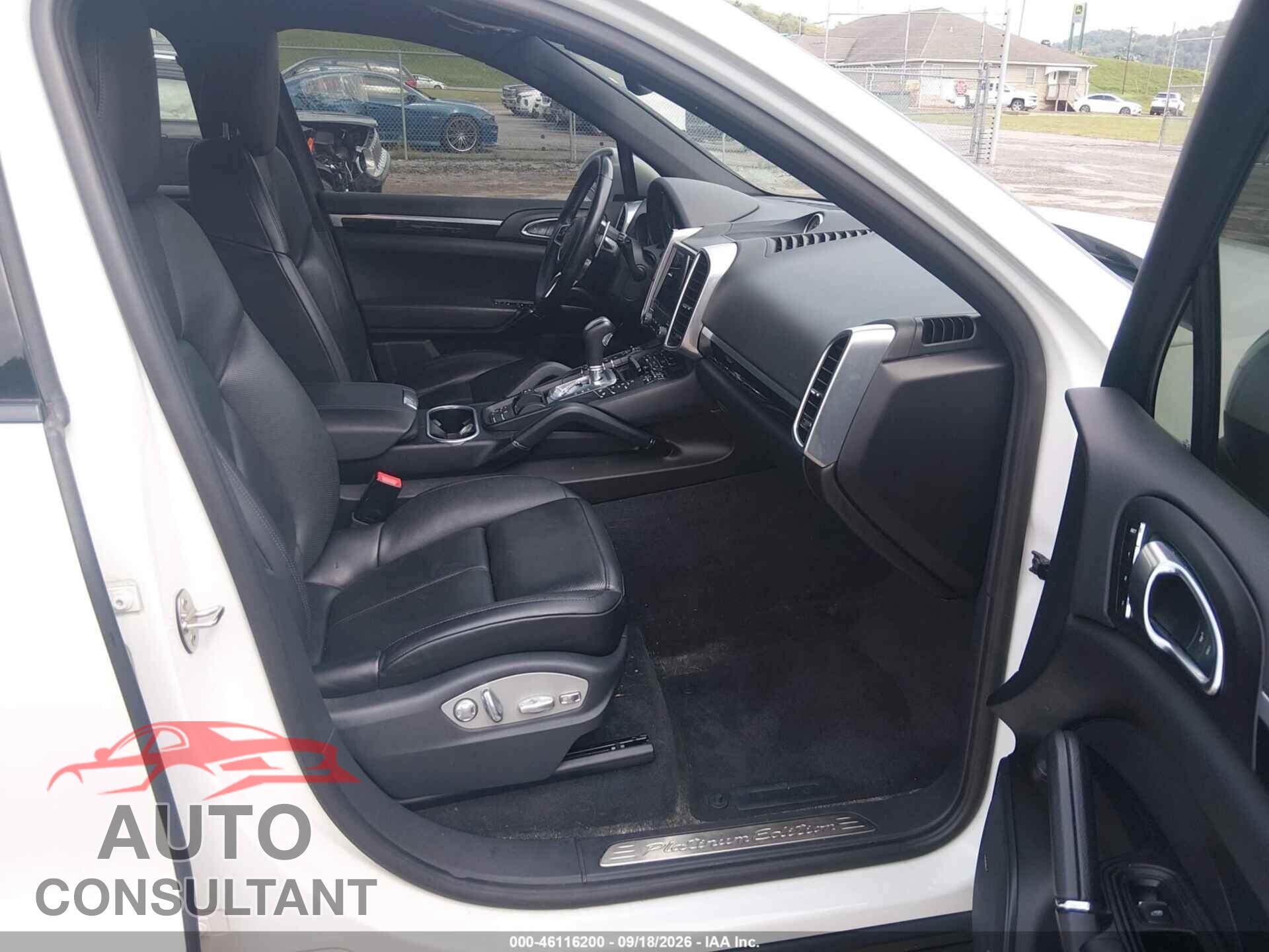 PORSCHE CAYENNE 2017 - WP1AA2A22HKA92353