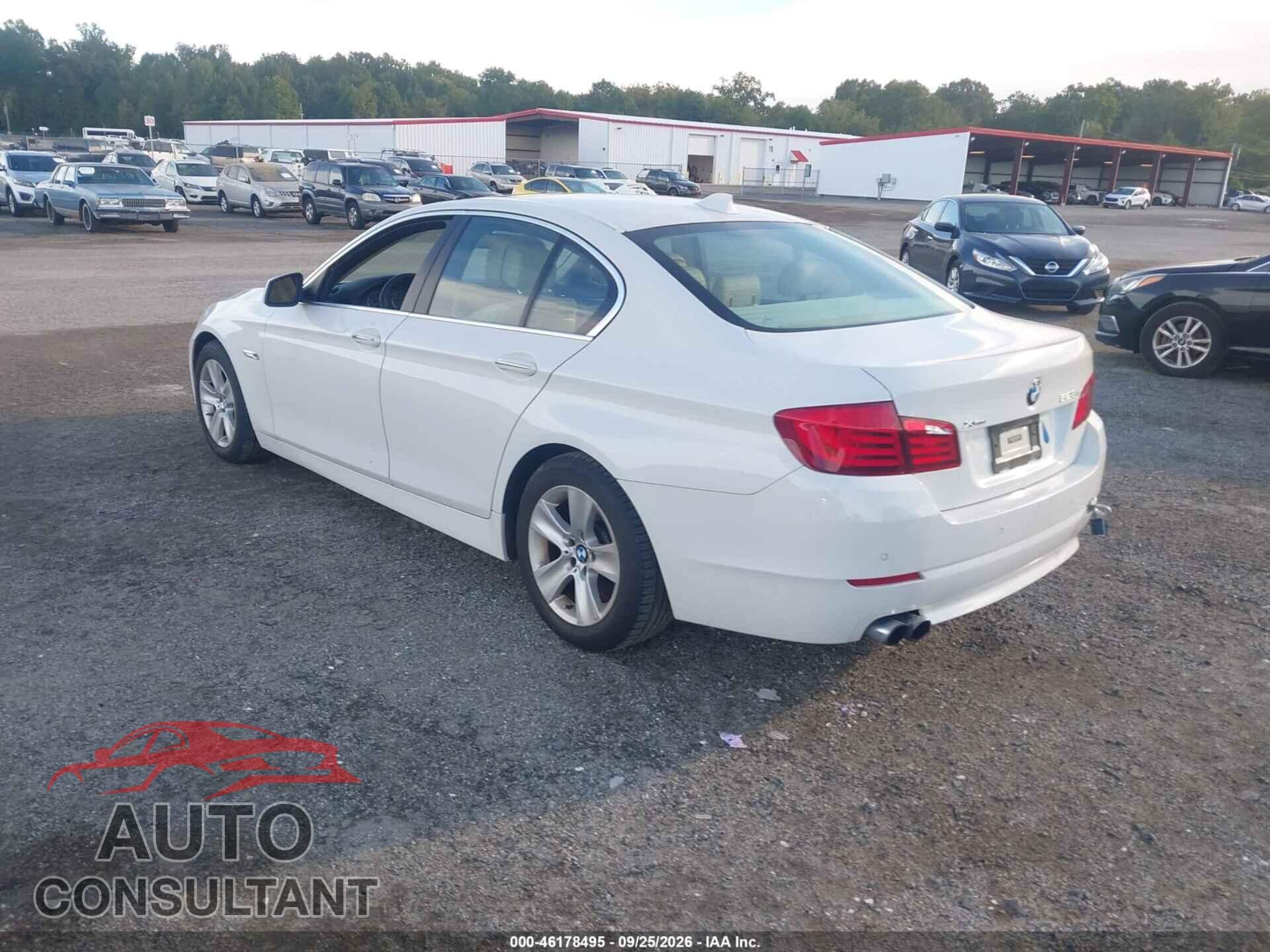 BMW 528I 2012 - WBAXH5C57CDW10080