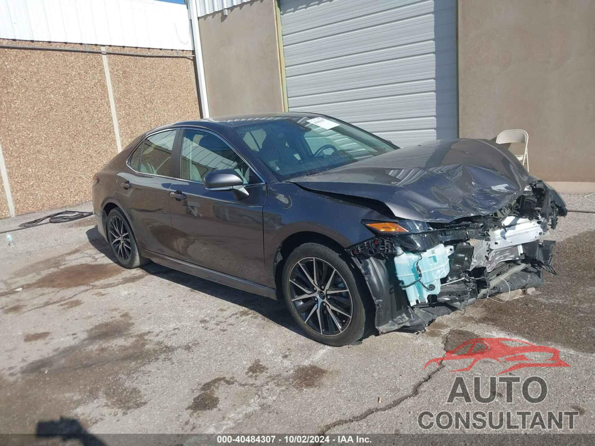 TOYOTA CAMRY 2023 - 4T1G11AK0PU735366