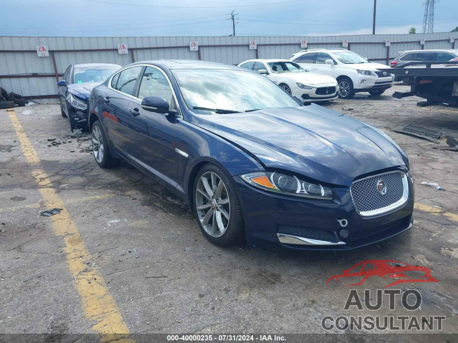 JAGUAR XF 2015 - SAJWA0F71F8U87054