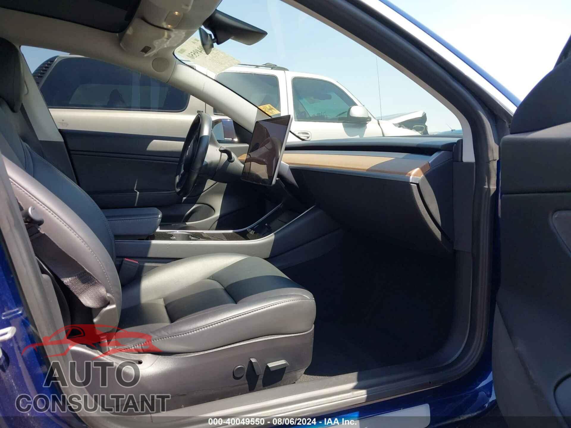 TESLA MODEL 3 2018 - 5YJ3E1EA0JF109003