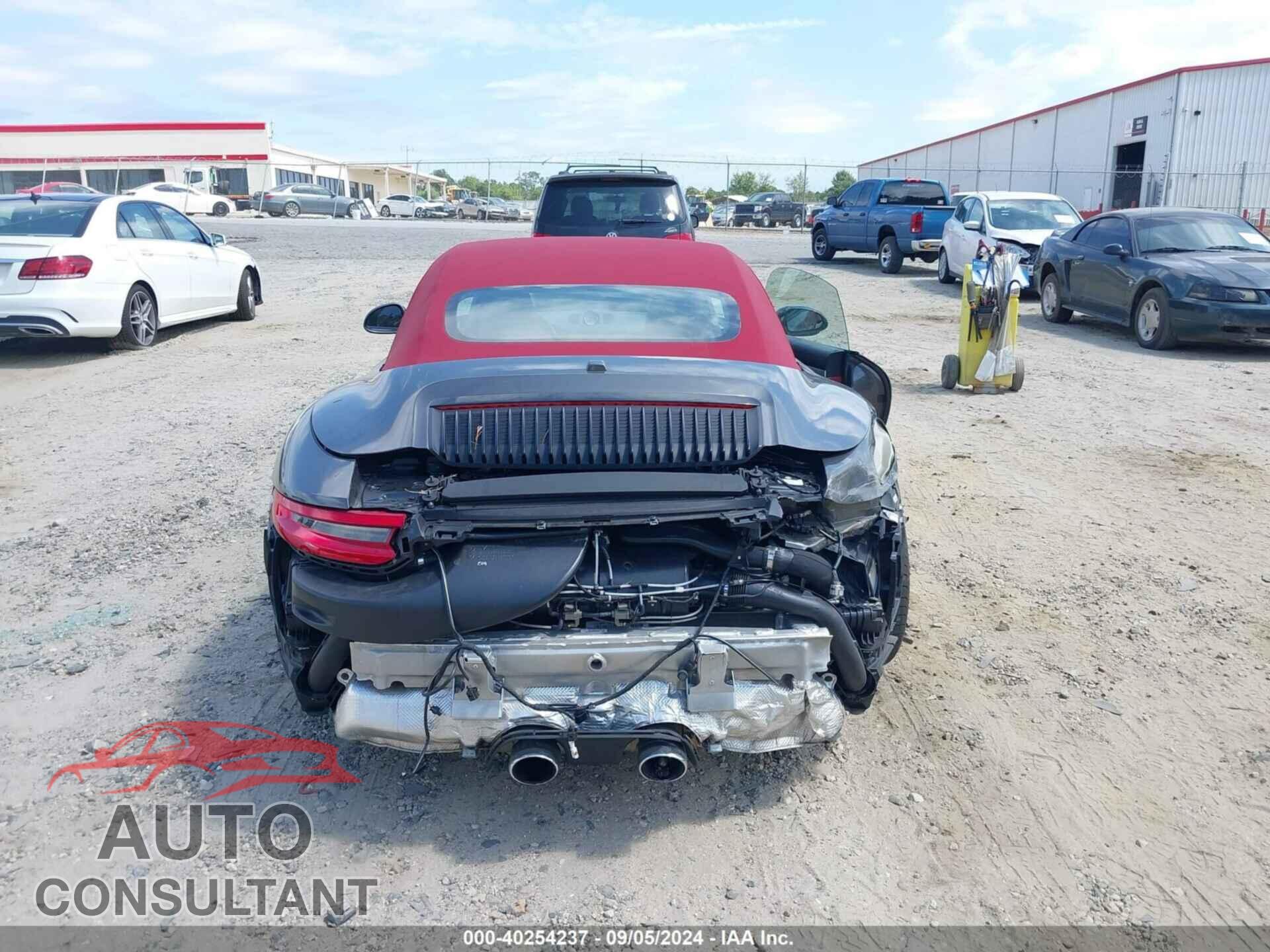 PORSCHE 911 2017 - WP0CA2A92HS141932
