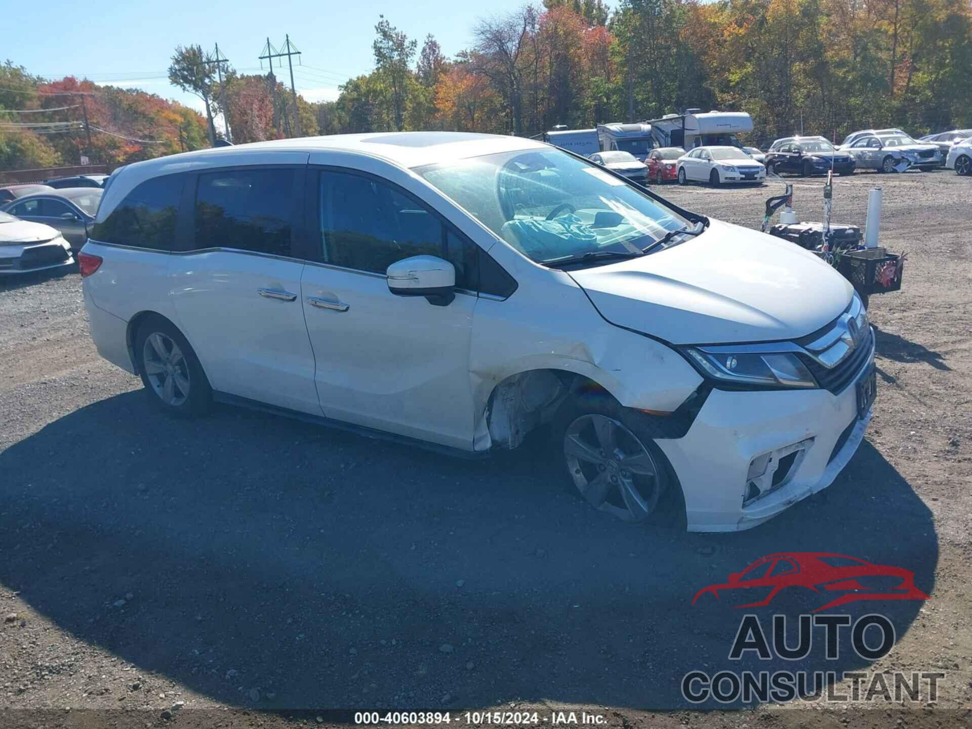 HONDA ODYSSEY 2018 - 5FNRL6H70JB019315