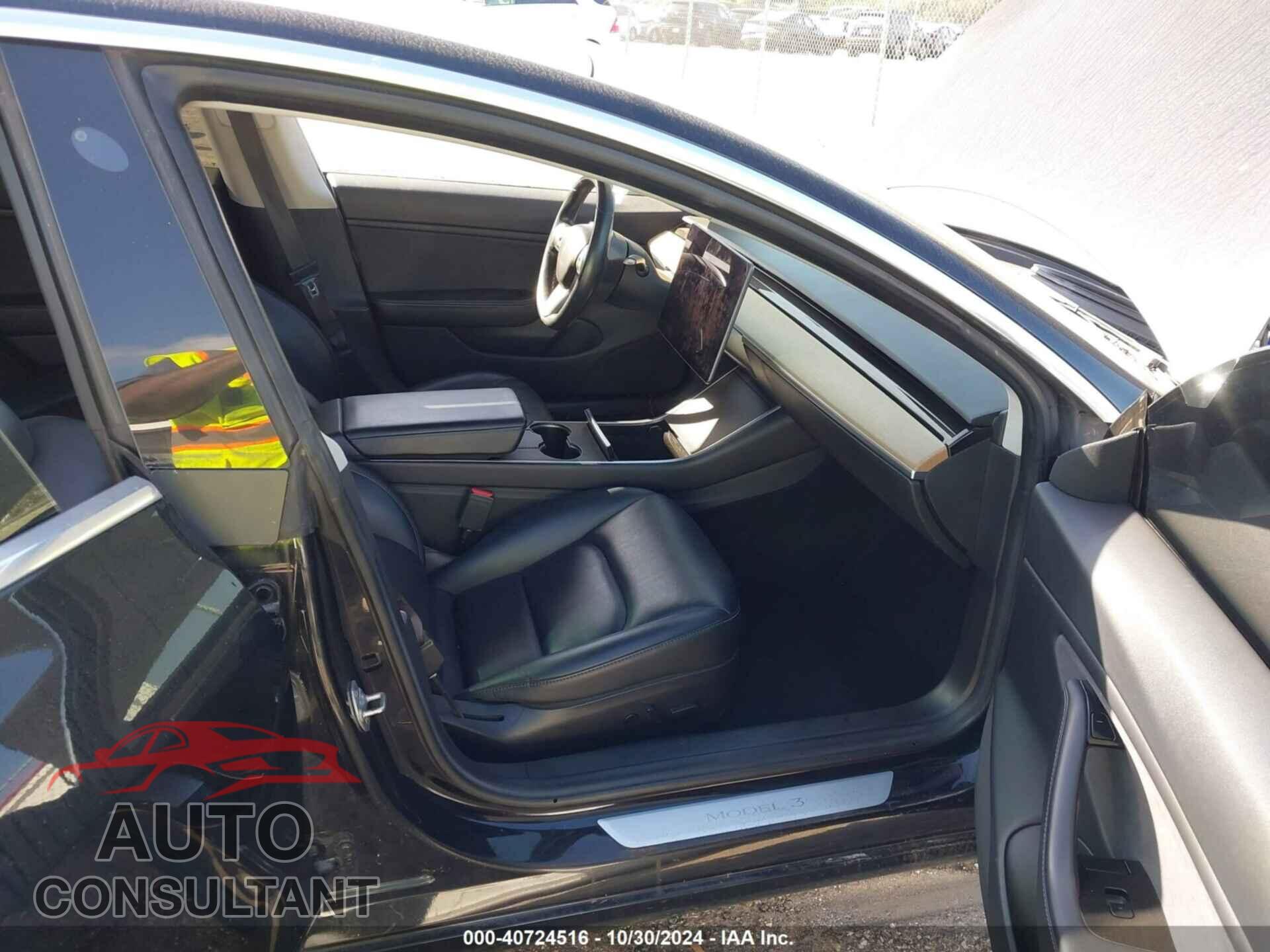 TESLA MODEL 3 2018 - 5YJ3E1EA8JF152889