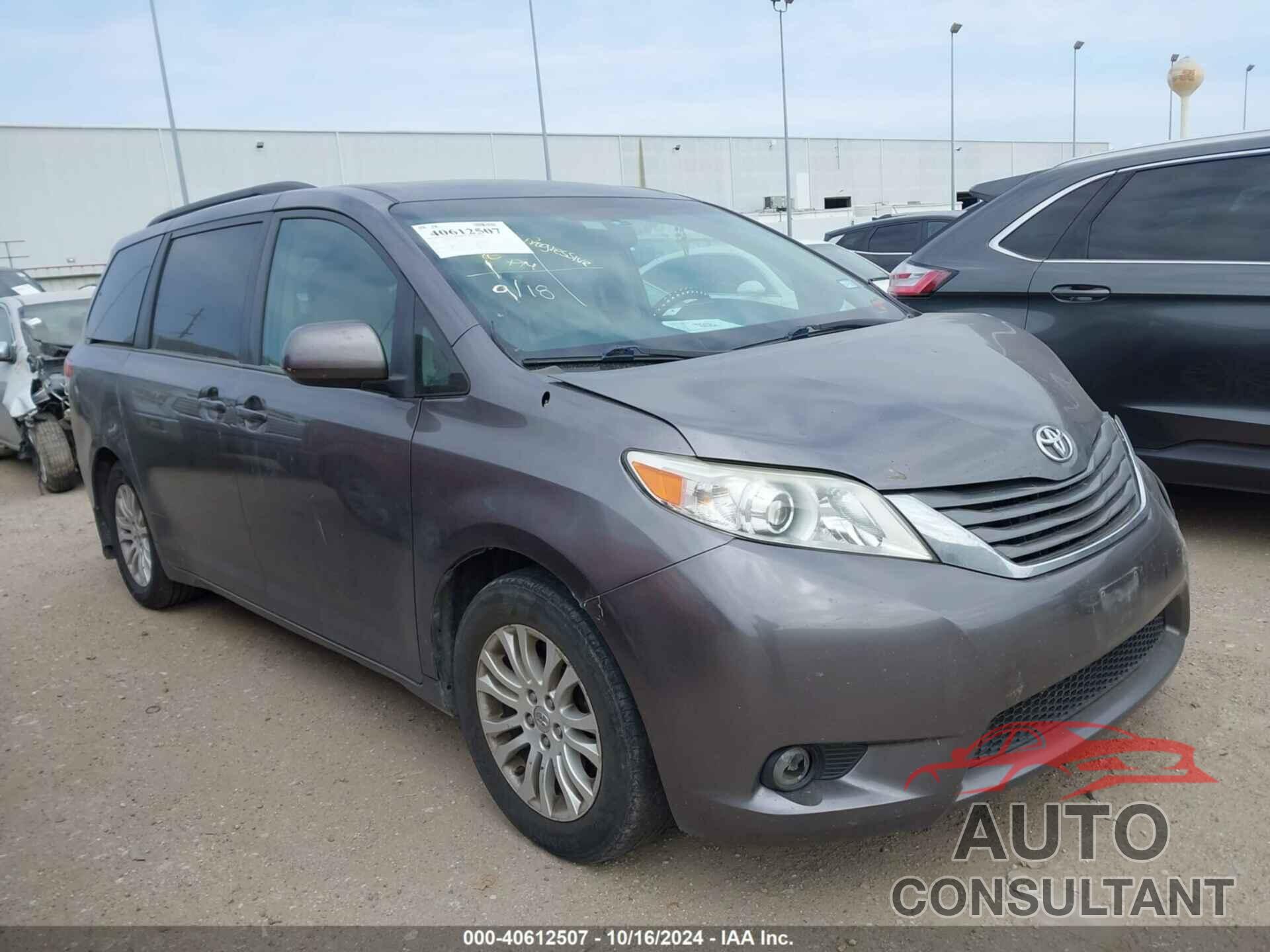 TOYOTA SIENNA 2013 - 5TDYK3DC7DS288069