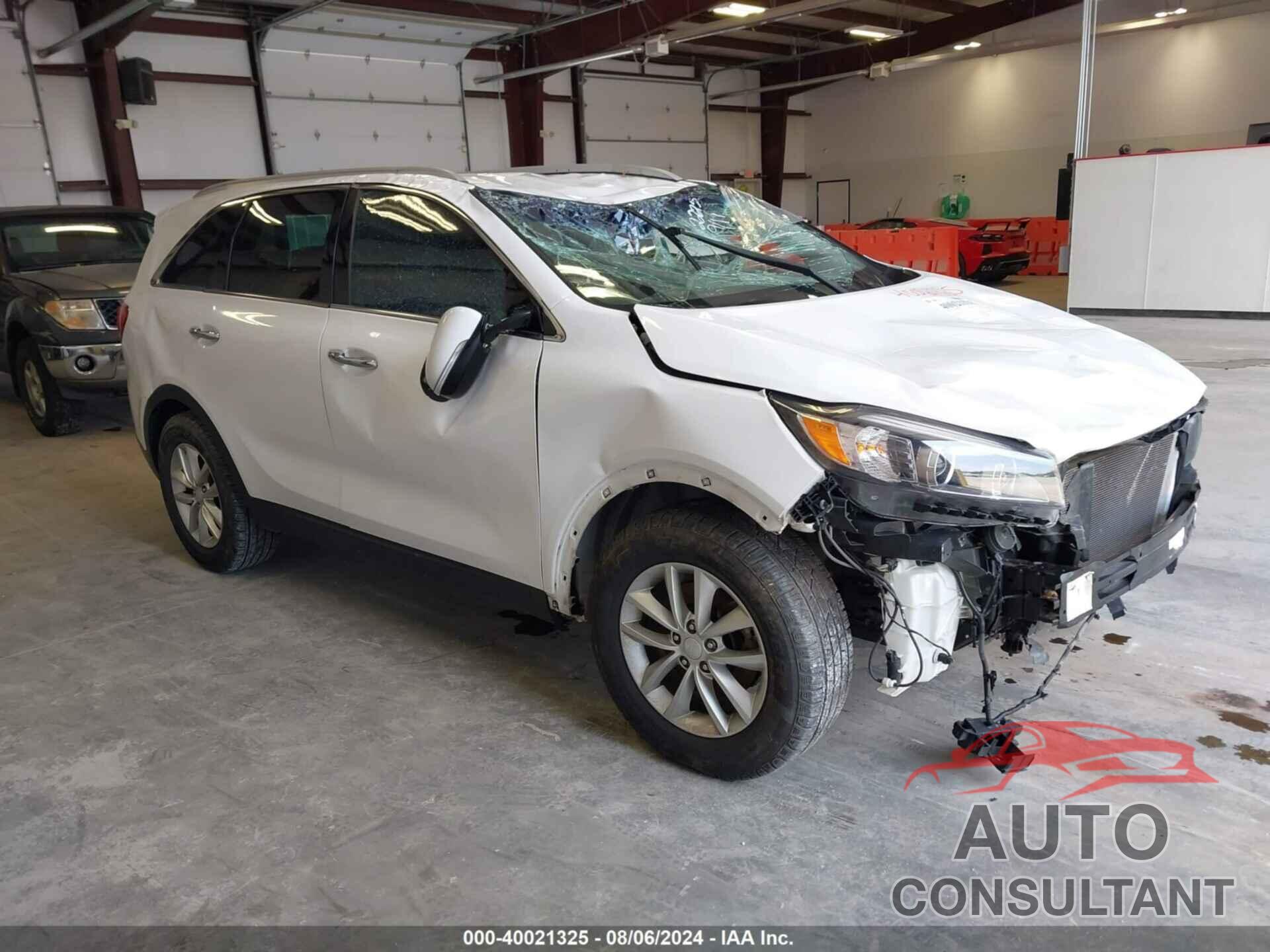 KIA SORENTO 2016 - 5XYPG4A51GG042225