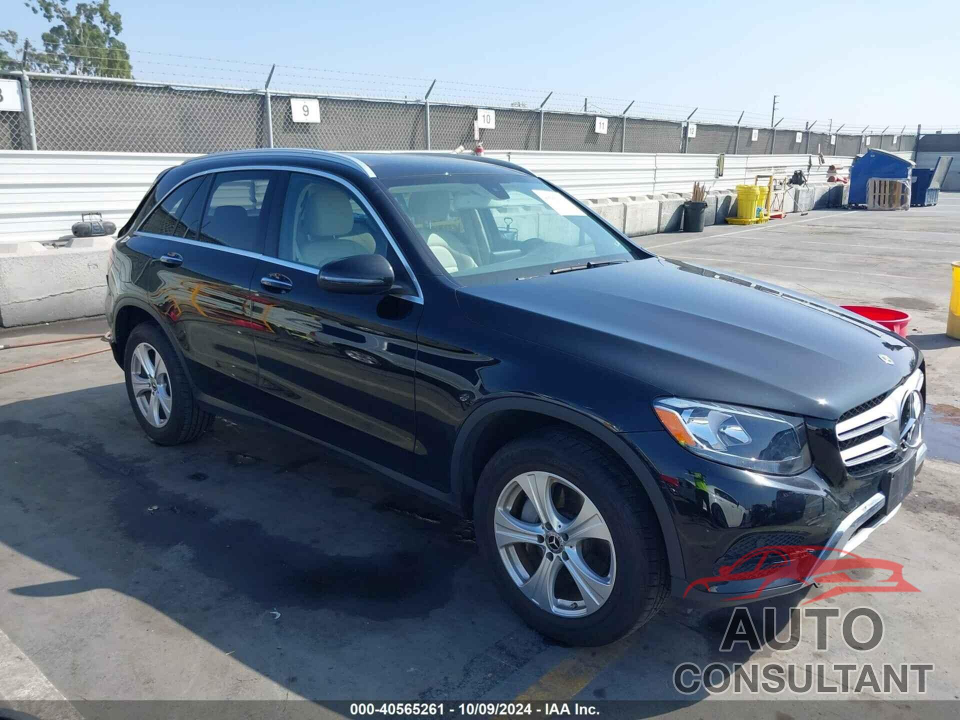 MERCEDES-BENZ GLC 300 2018 - WDC0G4JB5JV038289