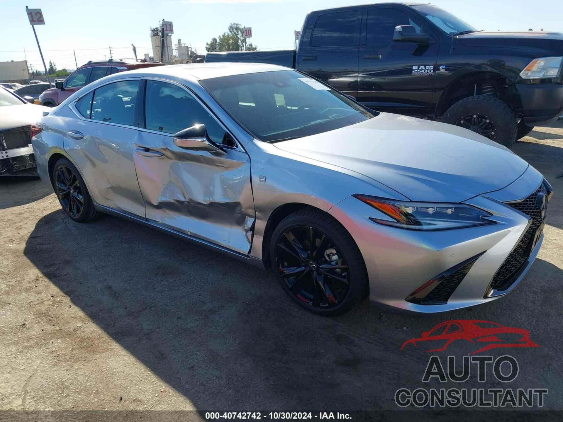 LEXUS ES 300H 2024 - 58ABA1C15RU040035