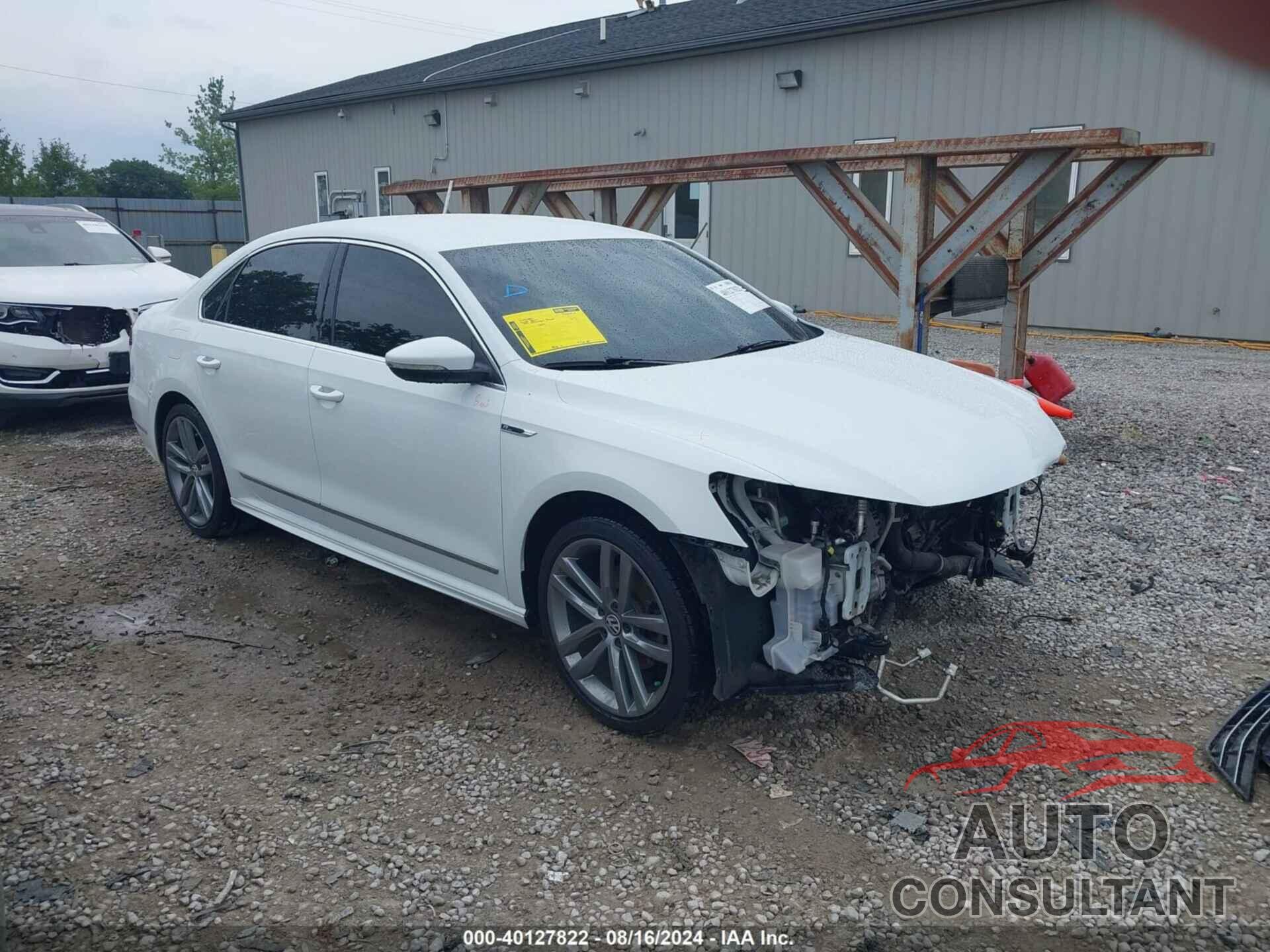 VOLKSWAGEN PASSAT 2017 - 1VWDT7A33HC052675