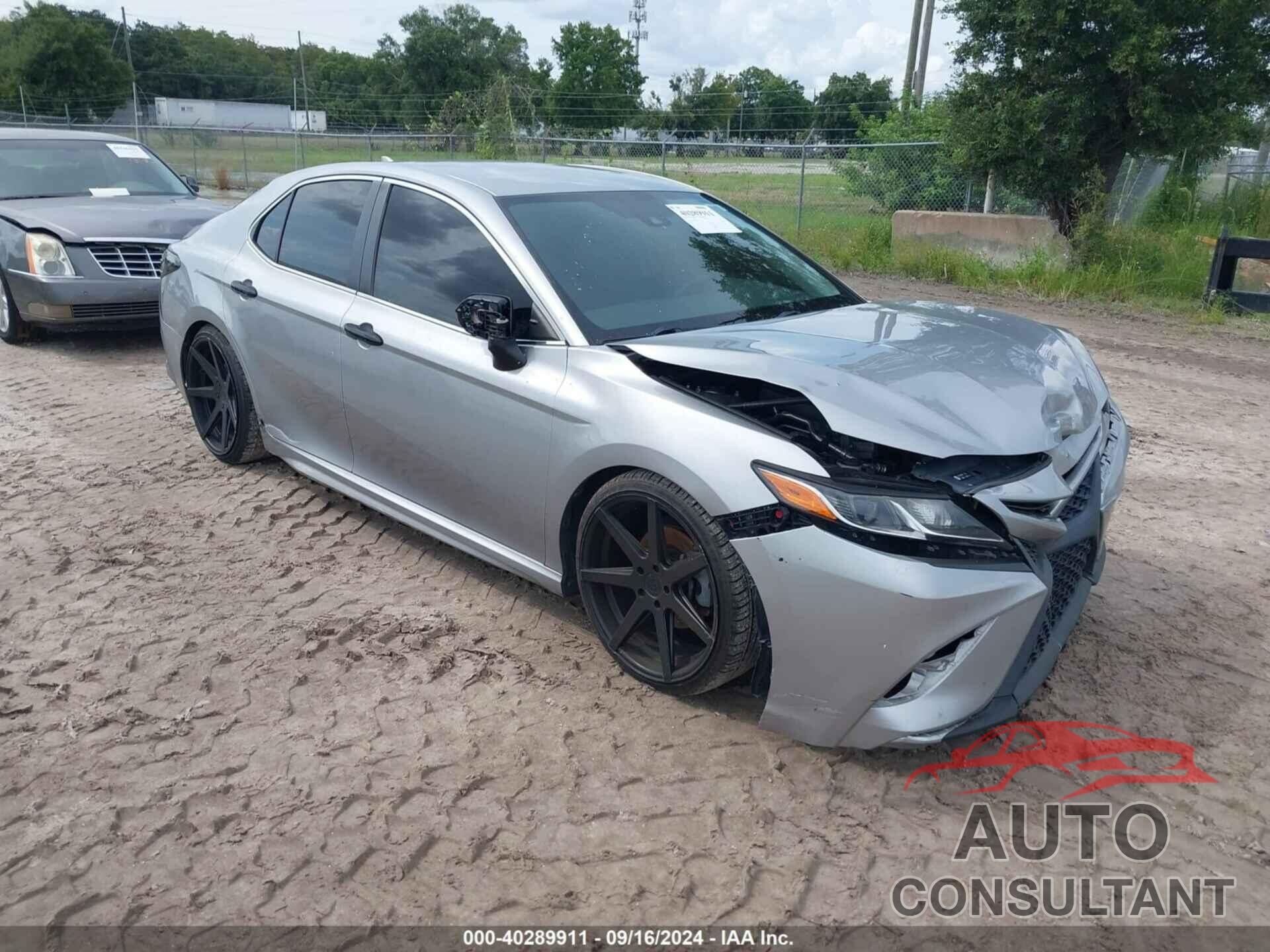 TOYOTA CAMRY 2019 - 4T1B11HK1KU694335