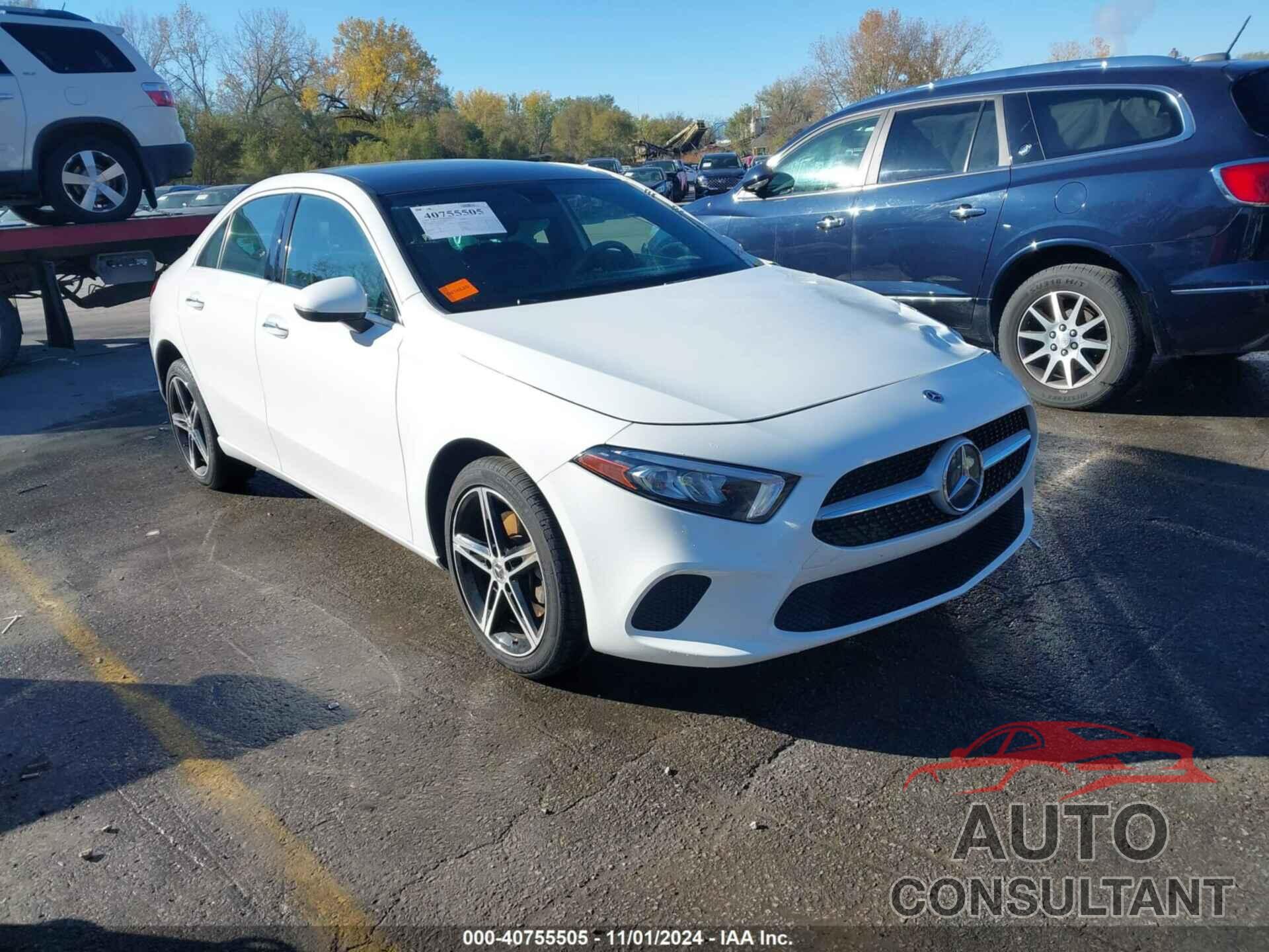 MERCEDES-BENZ A 220 2019 - WDD3G4FB4KW025207