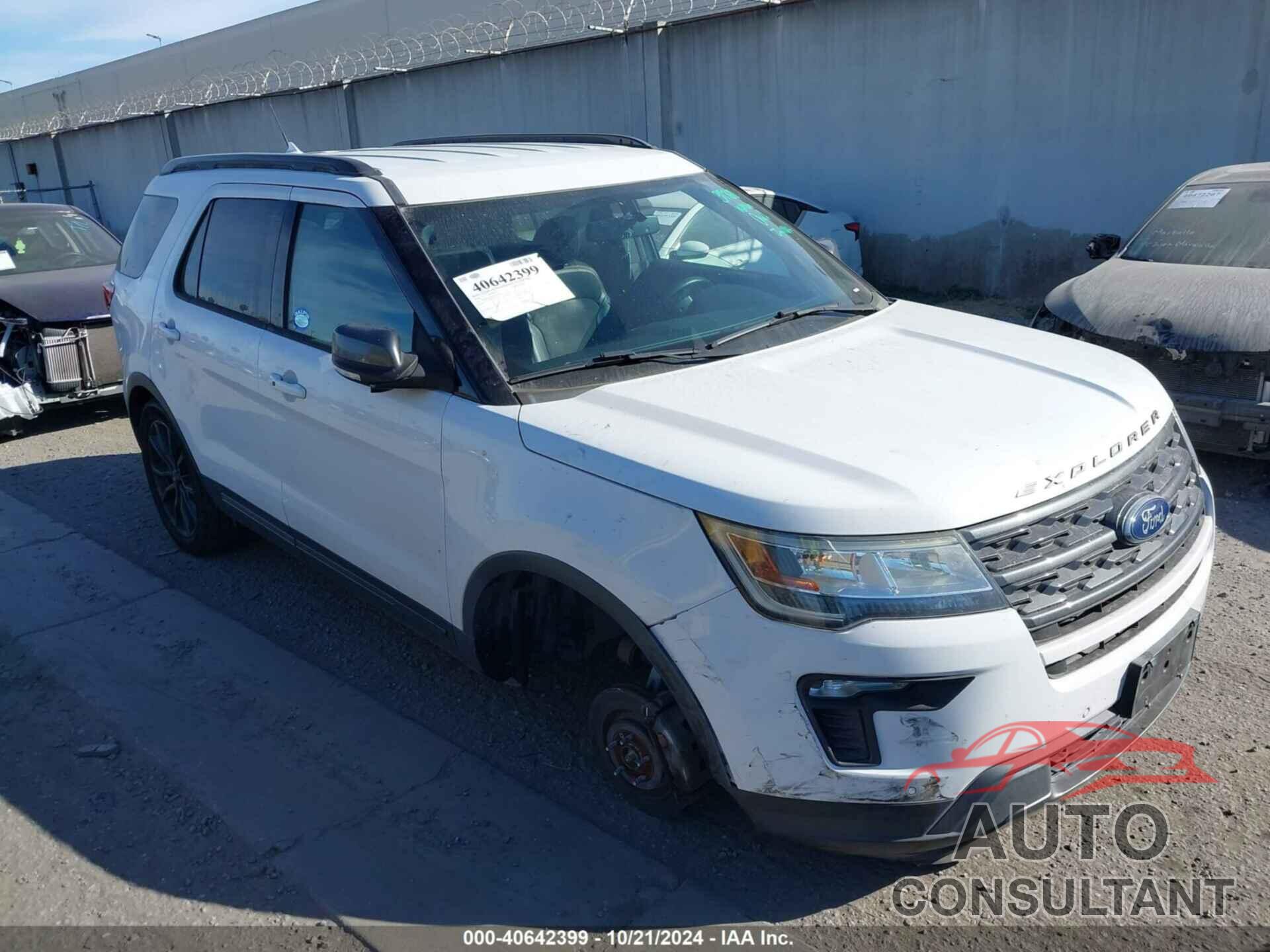 FORD EXPLORER 2018 - 1FM5K7D8XJGC93936