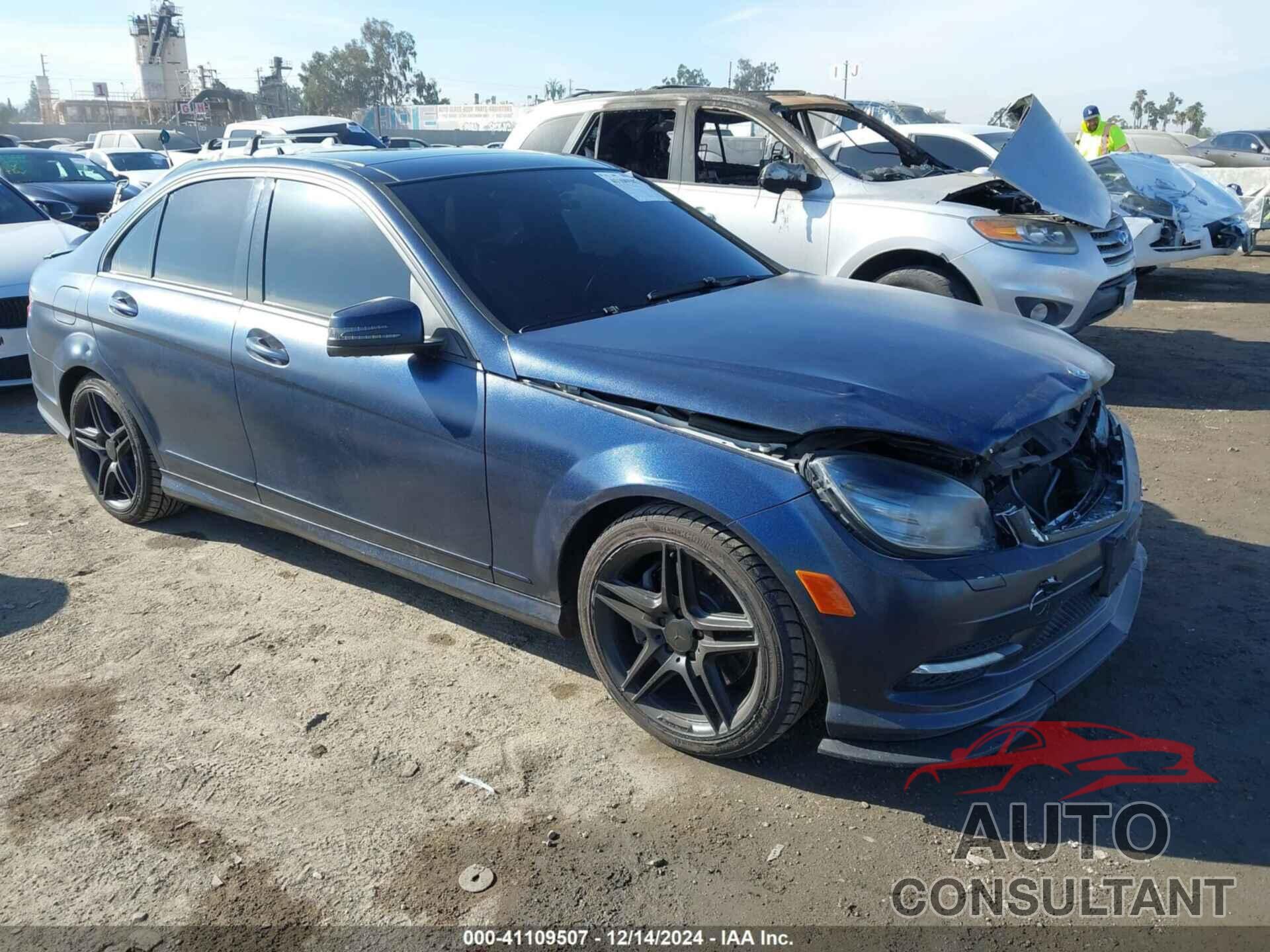 MERCEDES-BENZ C 350 2011 - WDDGF5GB9BR141686
