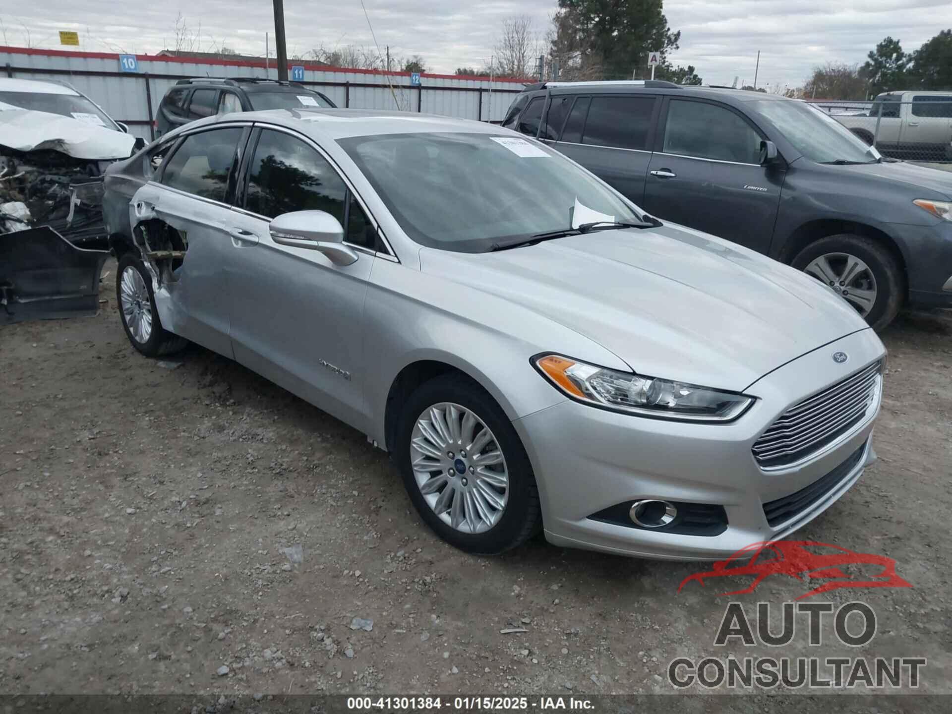 FORD FUSION HYBRID 2013 - 3FA6P0LU4DR385370