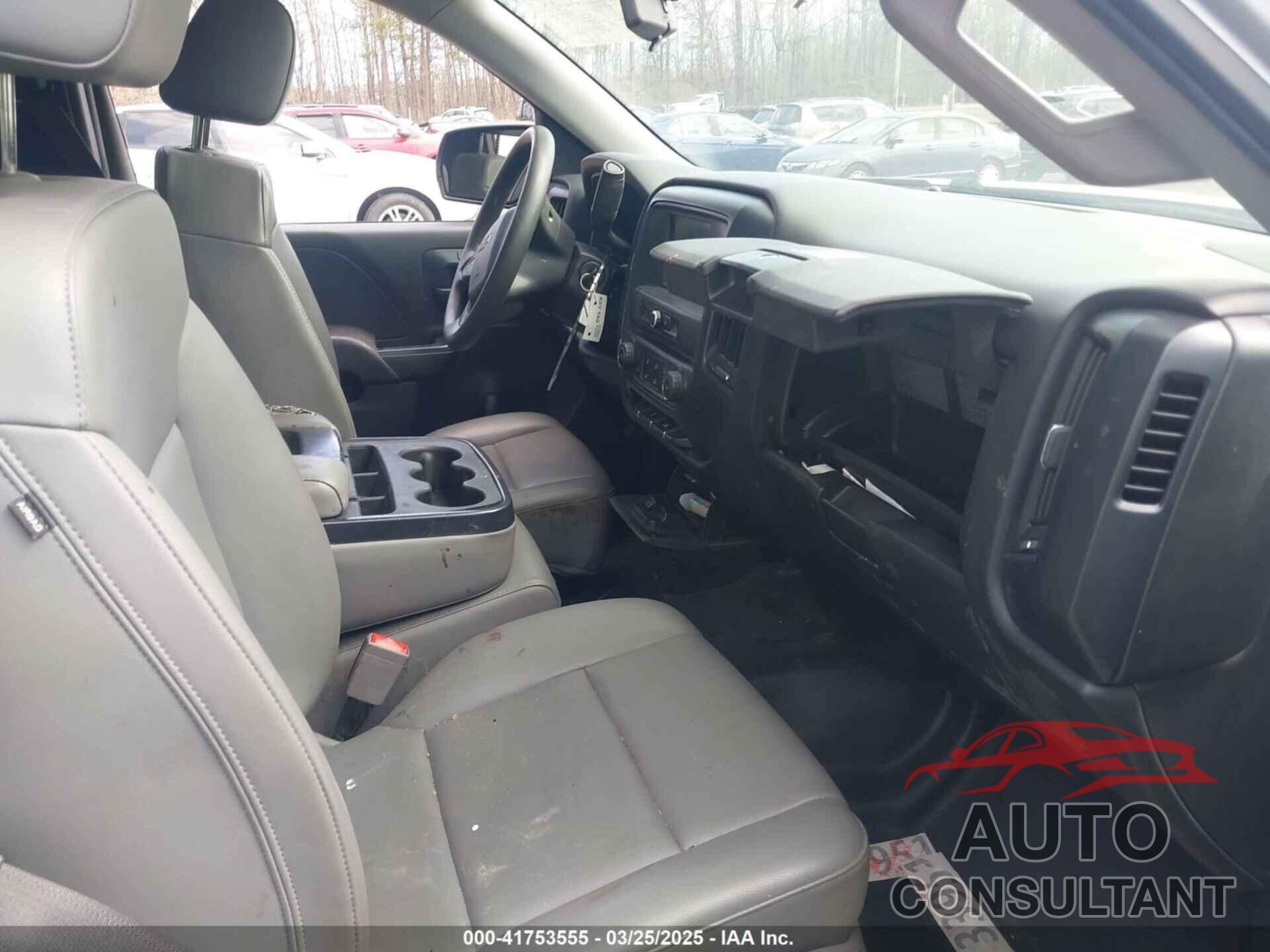 CHEVROLET SILVERADO 1500 2017 - 1GCNCNEH8HZ174026
