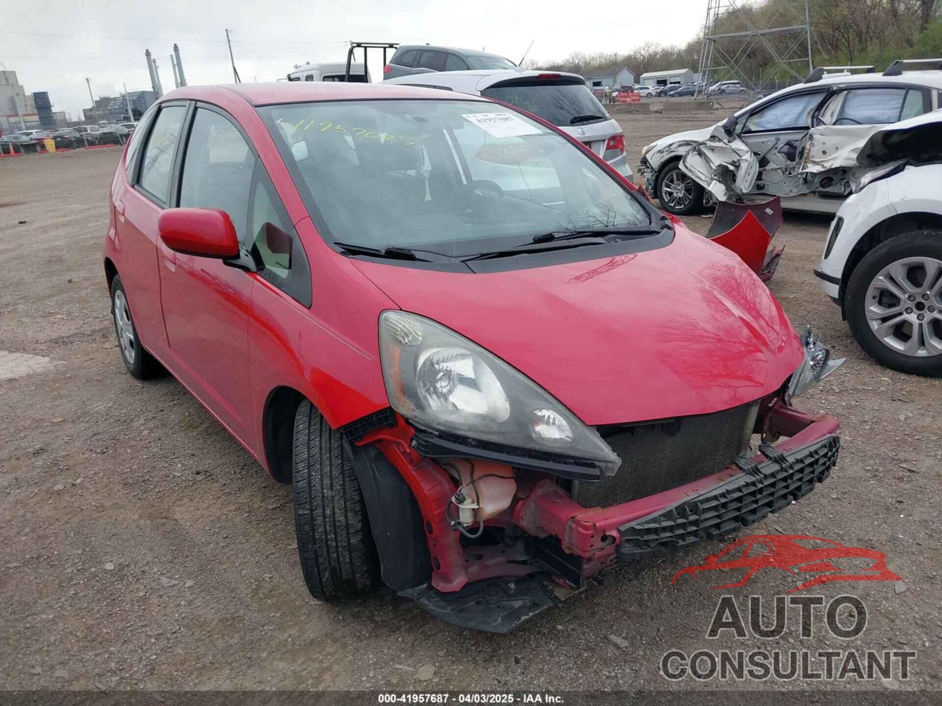 HONDA FIT 2013 - JHMGE8H34DC080631
