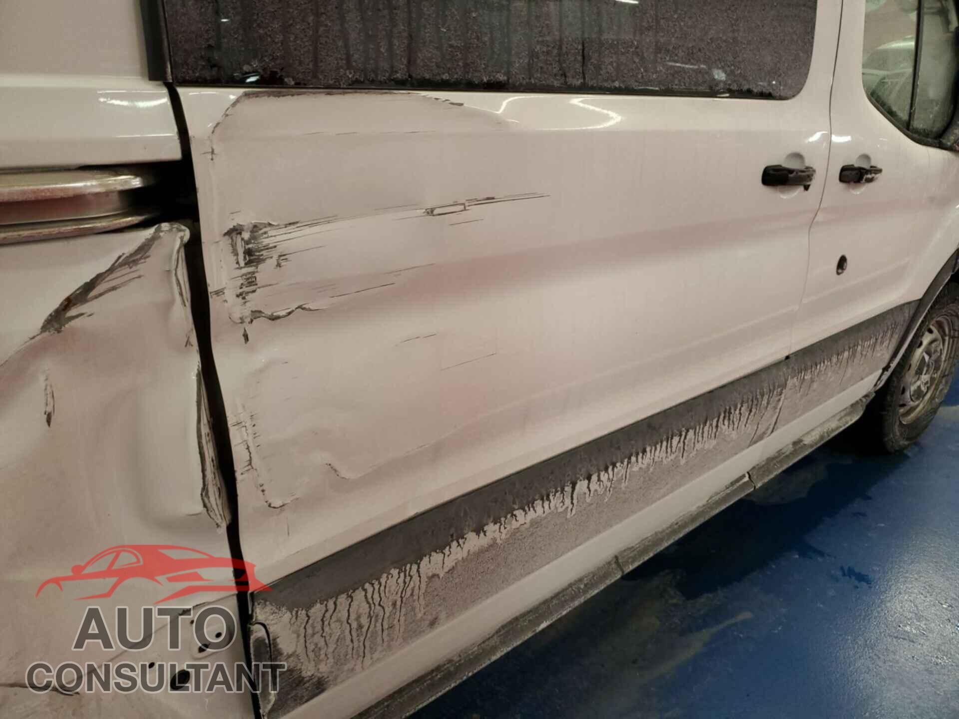 FORD TRANSIT 2017 - 1FTYE1YM1HKA84850