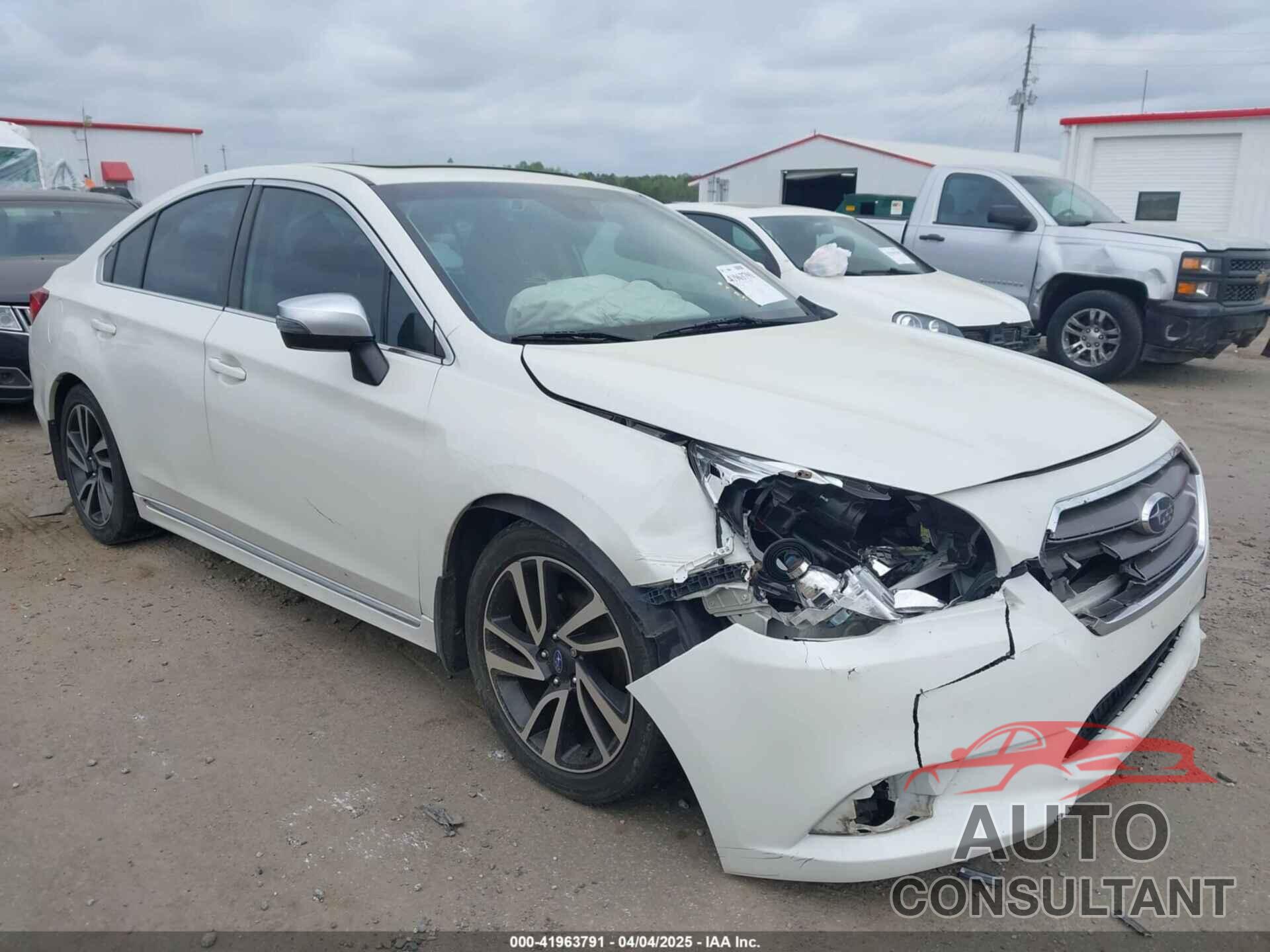 SUBARU LEGACY 2017 - 4S3BNAS6XH3039562