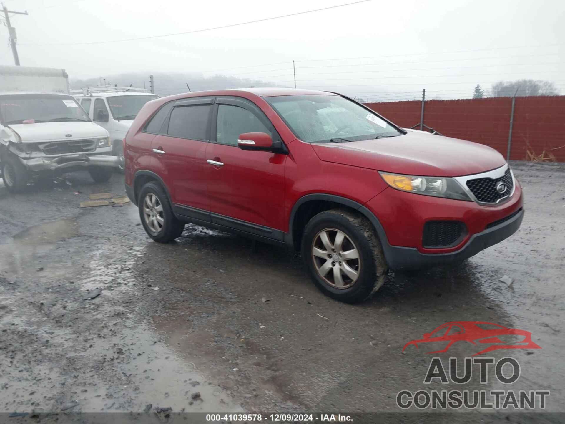 KIA SORENTO 2011 - 5XYKT3A11BG039542