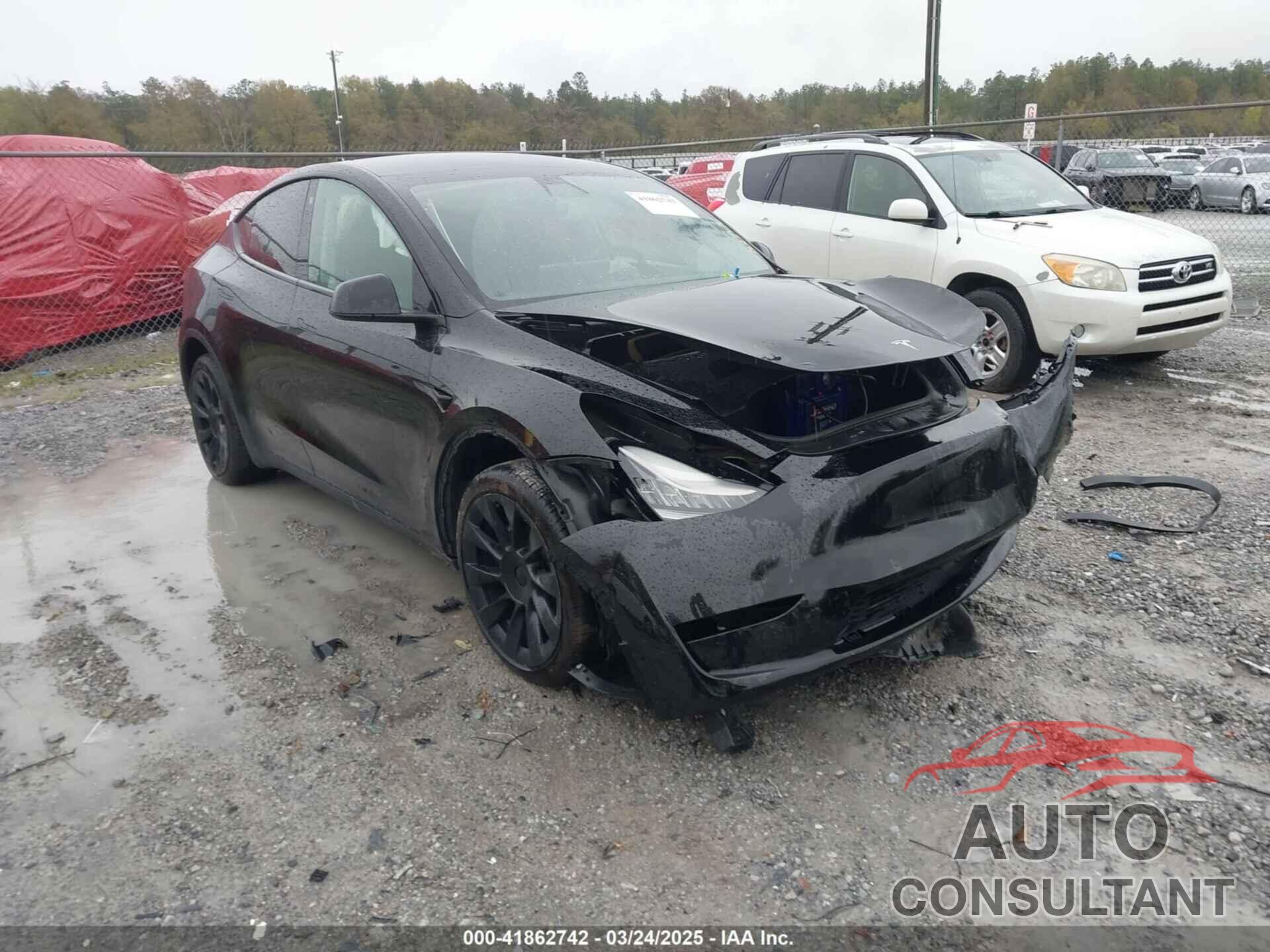 TESLA MODEL Y 2021 - 5YJYGDEE5MF076556