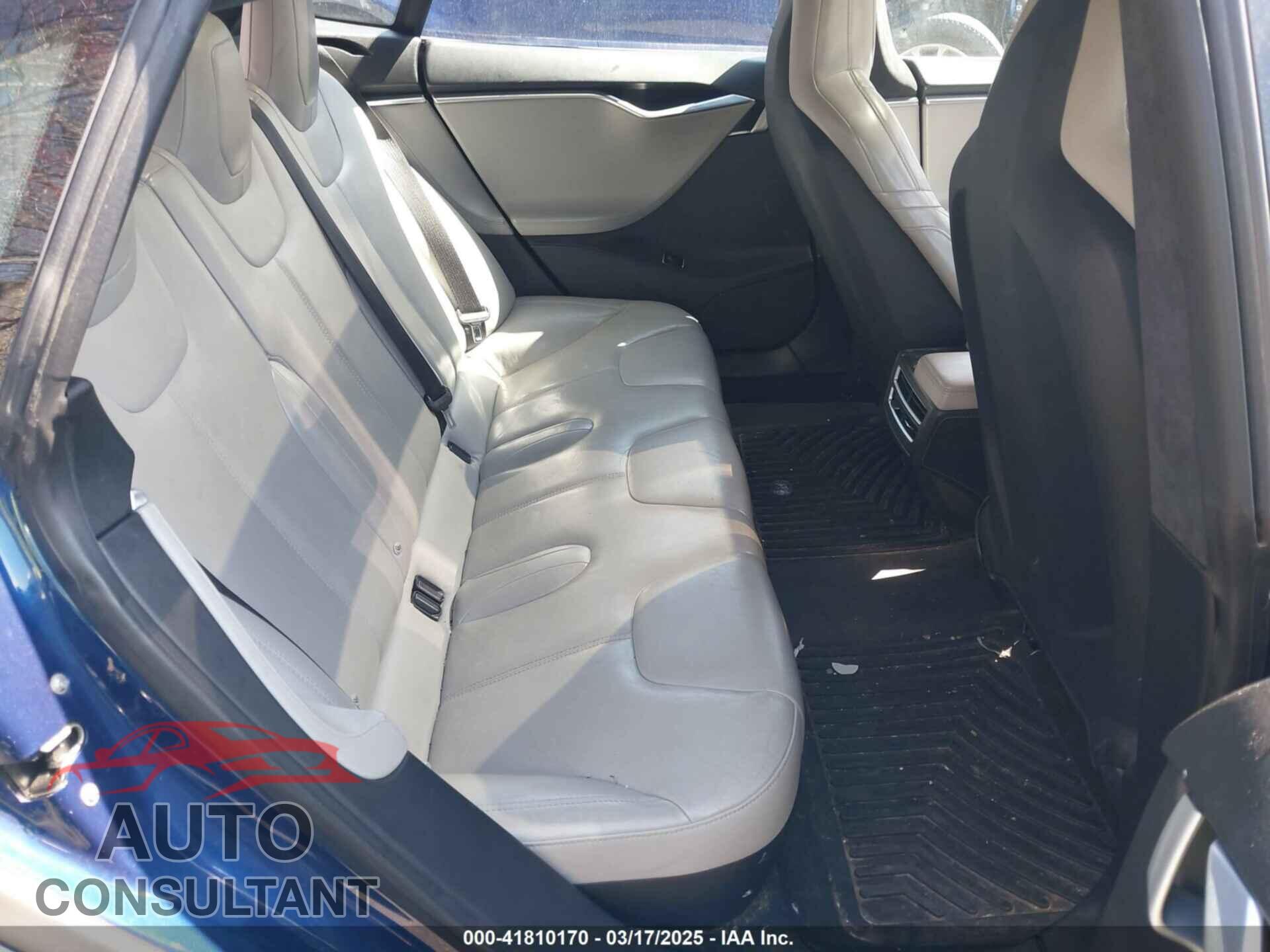 TESLA MODEL S 2015 - 5YJSA1E45FF100323