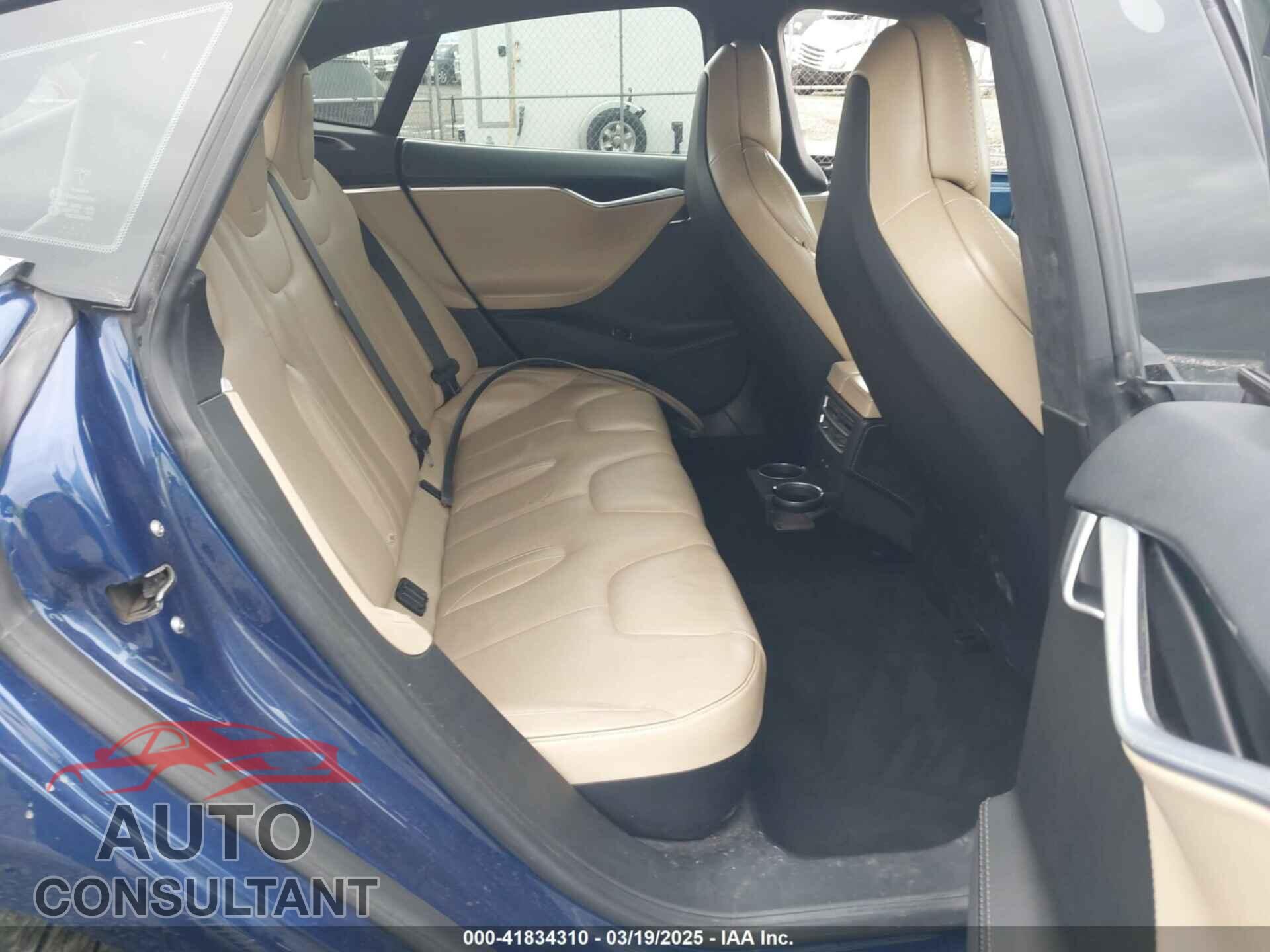 TESLA MODEL S 2017 - 5YJSA1E25HF184502