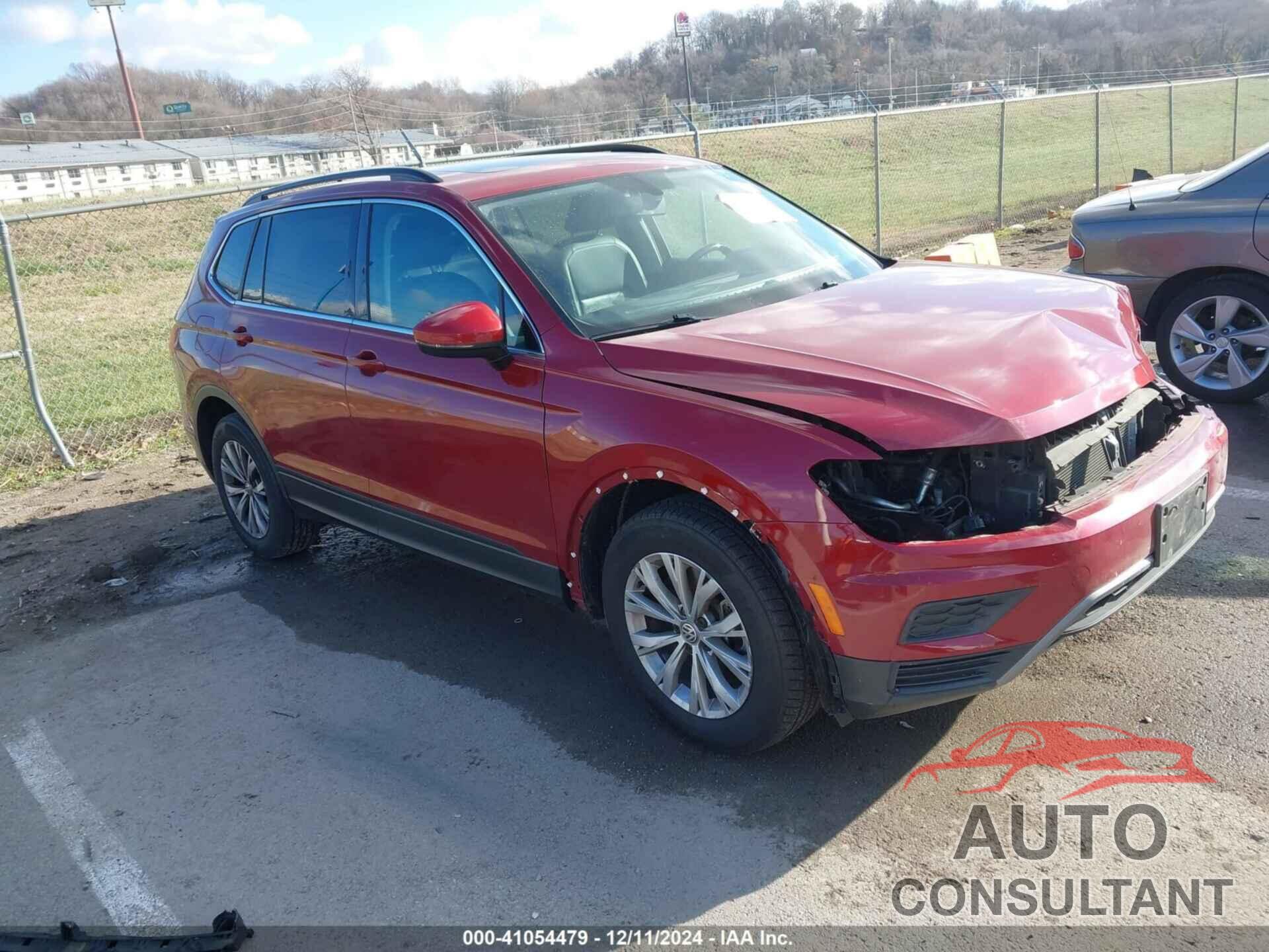 VOLKSWAGEN TIGUAN 2019 - 3VV2B7AX3KM047161