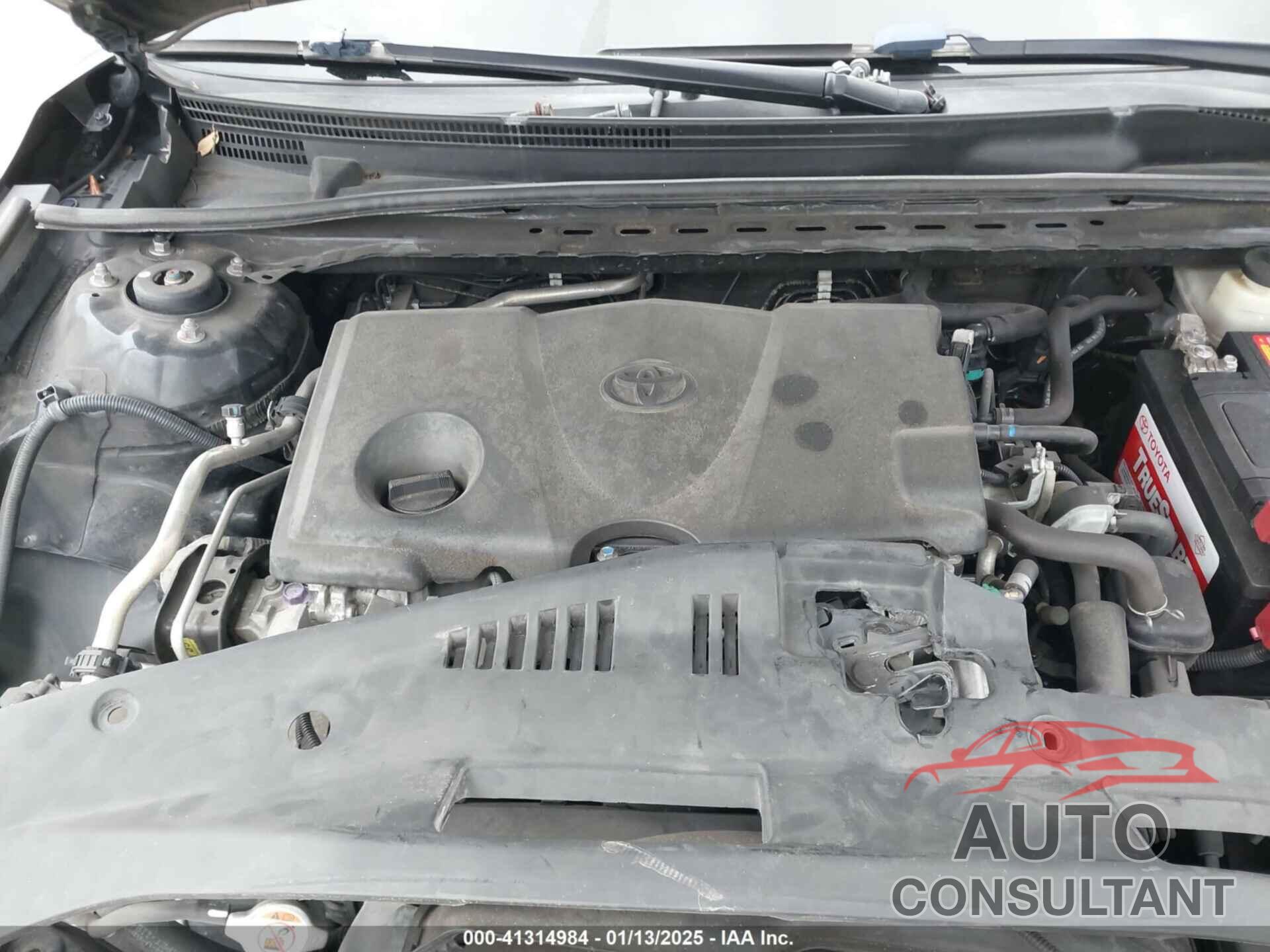 TOYOTA CAMRY 2018 - 4T1B11HK7JU064933