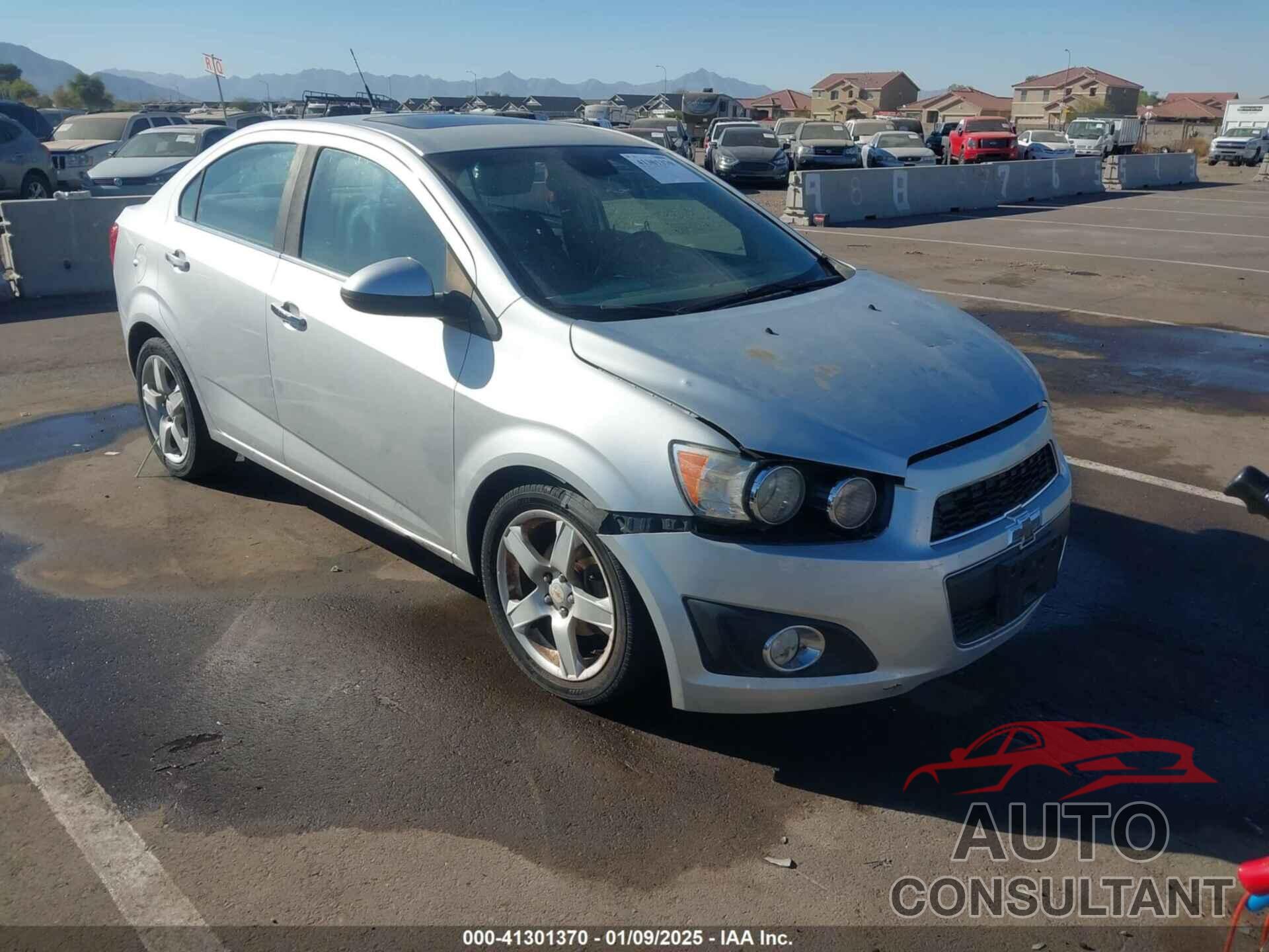 CHEVROLET SONIC 2012 - 1G1JE5SHXC4112753