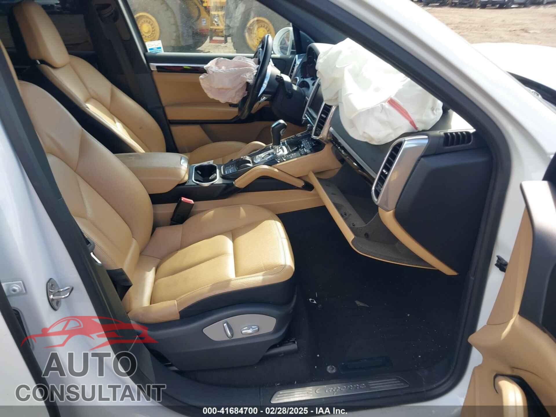 PORSCHE CAYENNE 2016 - WP1AA2A26GLA02503