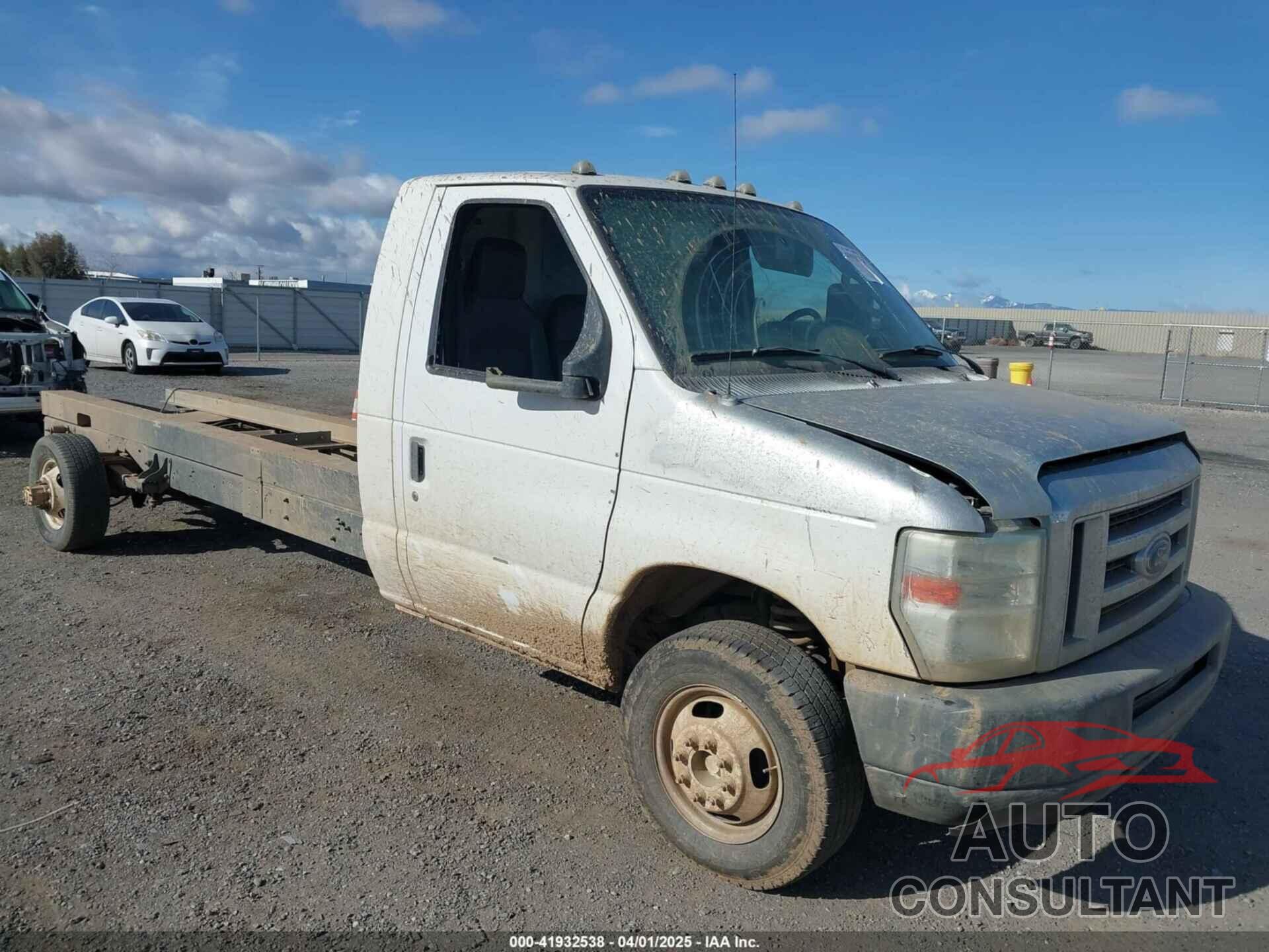 FORD E-450 CUTAWAY 2011 - 1FDXE4FS3BDA13607