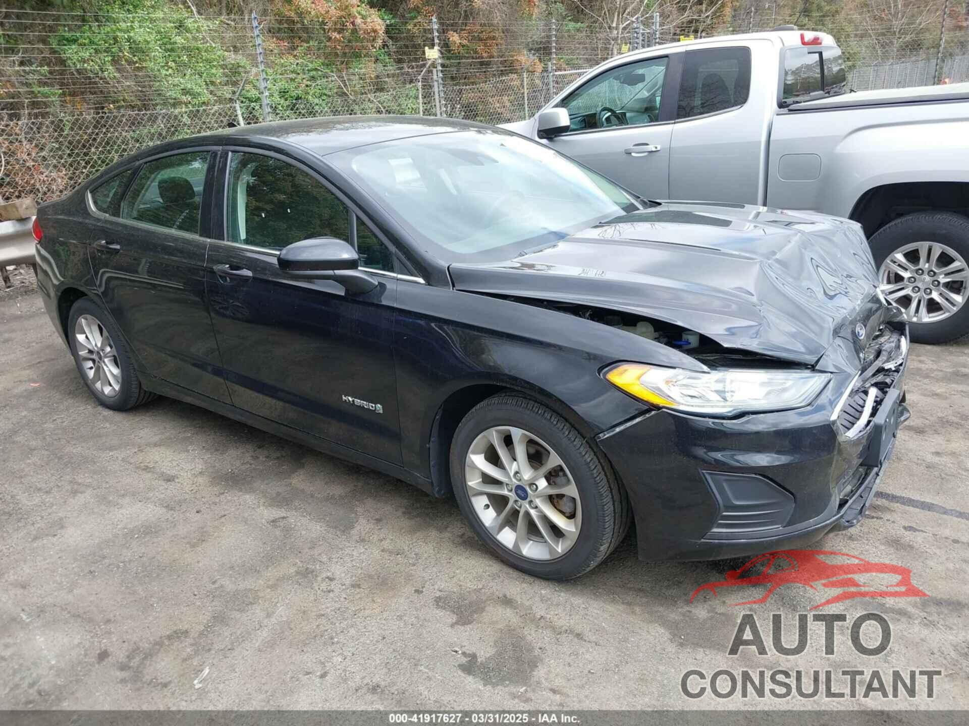 FORD FUSION HYBRID 2019 - 3FA6P0LU8KR106192