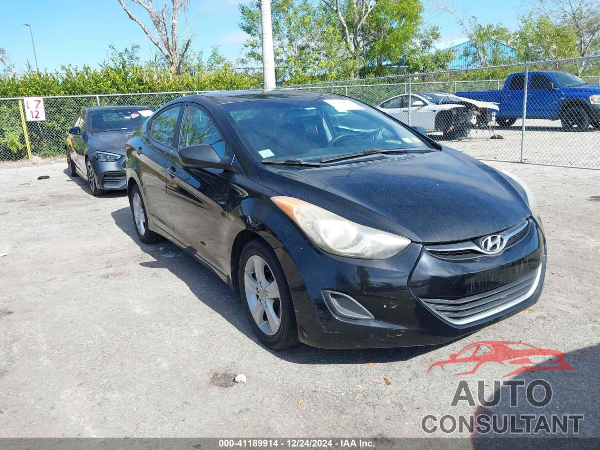 HYUNDAI ELANTRA 2011 - KMHDH4AE6BU108819