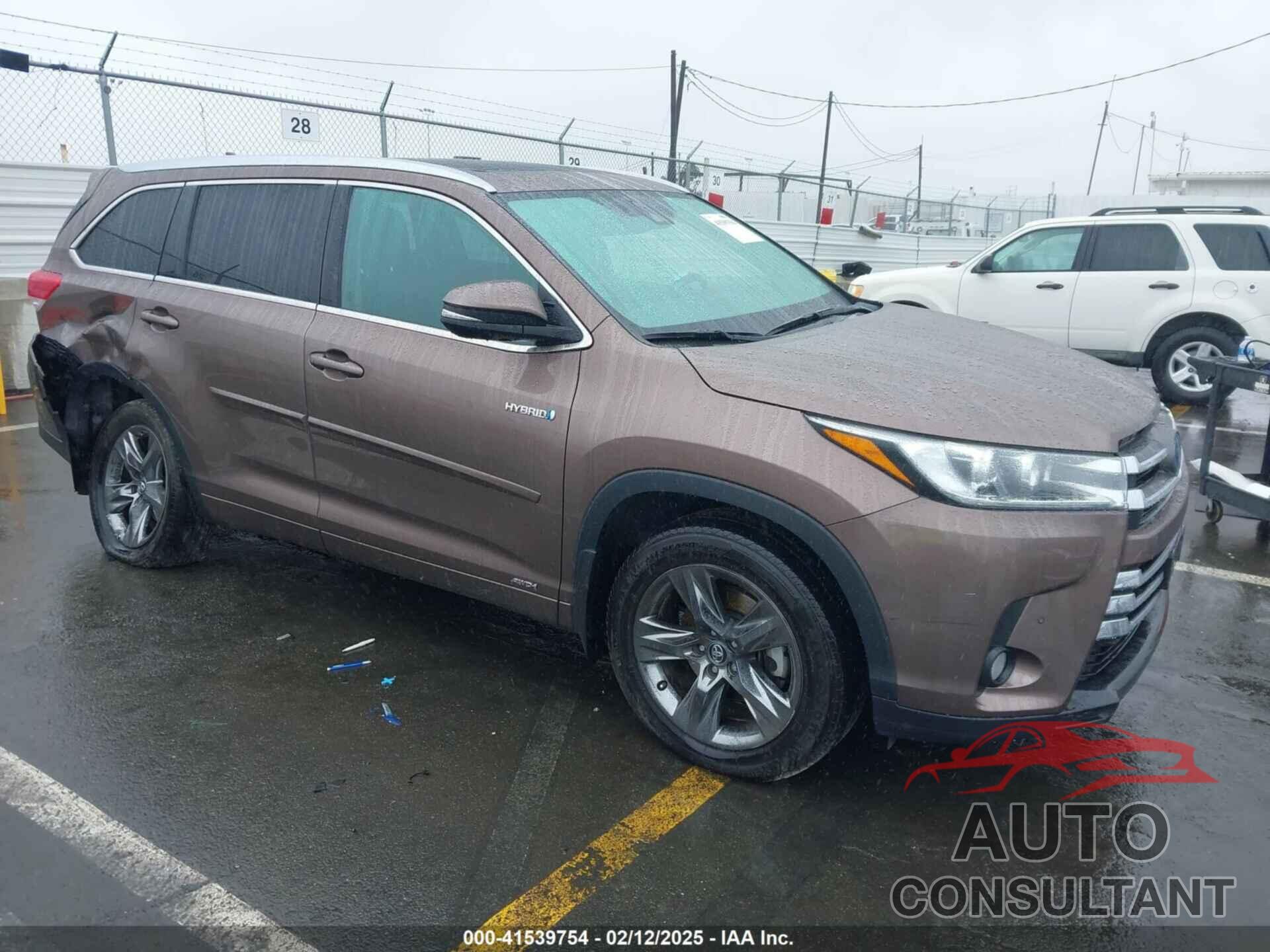 TOYOTA HIGHLANDER HYBRID 2018 - 5TDDGRFH2JS039556