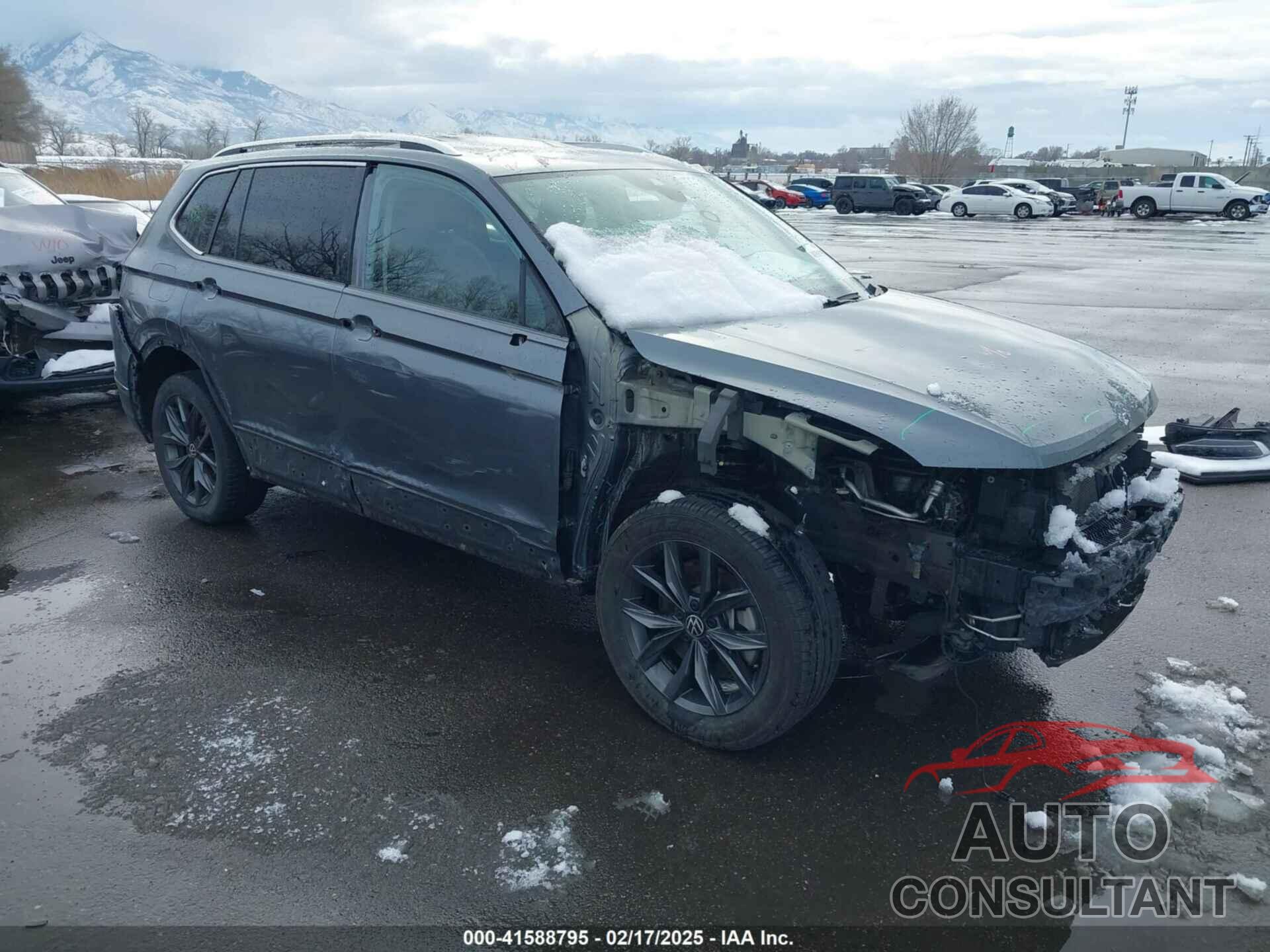 VOLKSWAGEN TIGUAN 2022 - 3VV2B7AX2NM161365