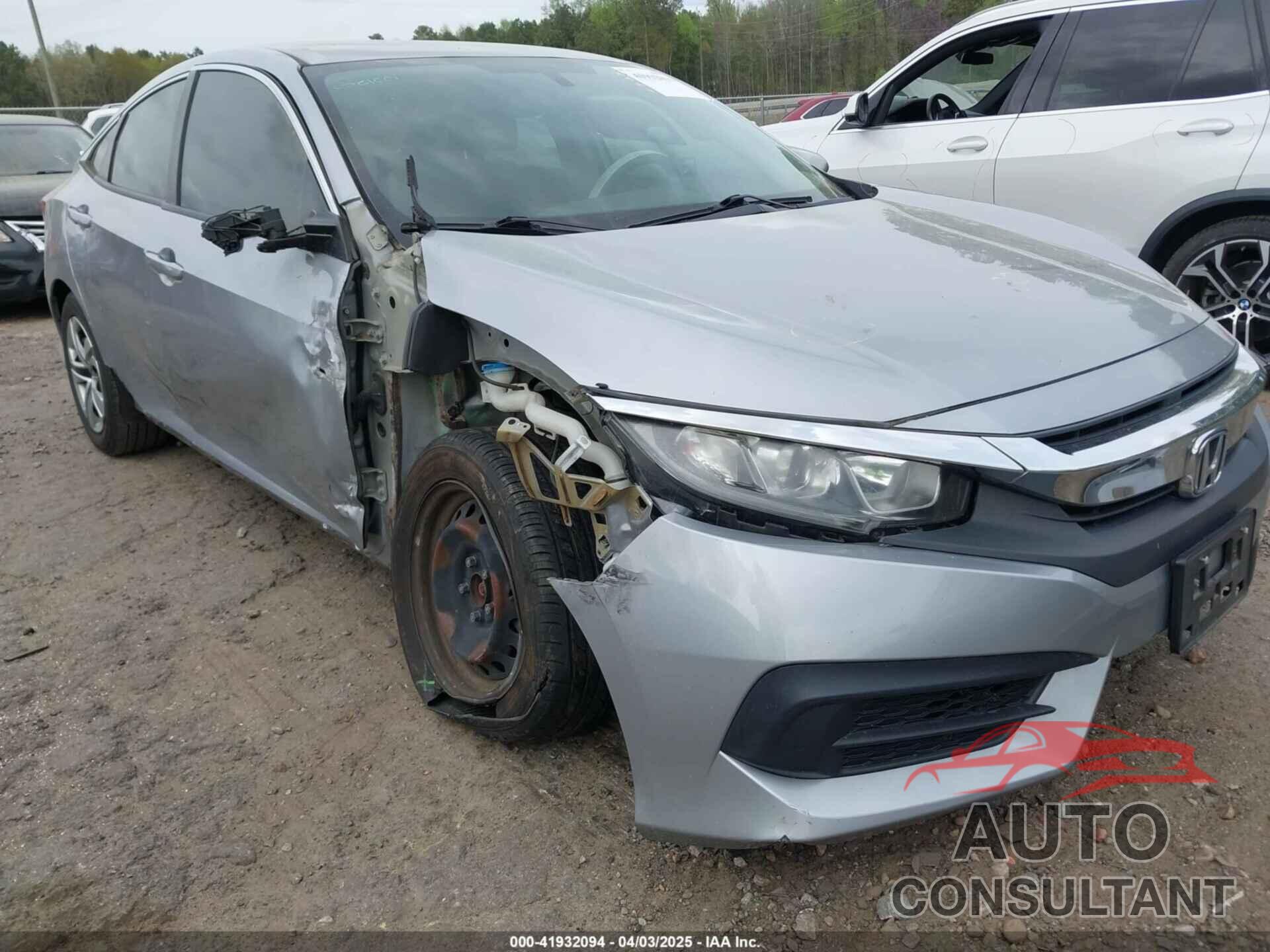 HONDA CIVIC 2018 - 2HGFC2F58JH584016
