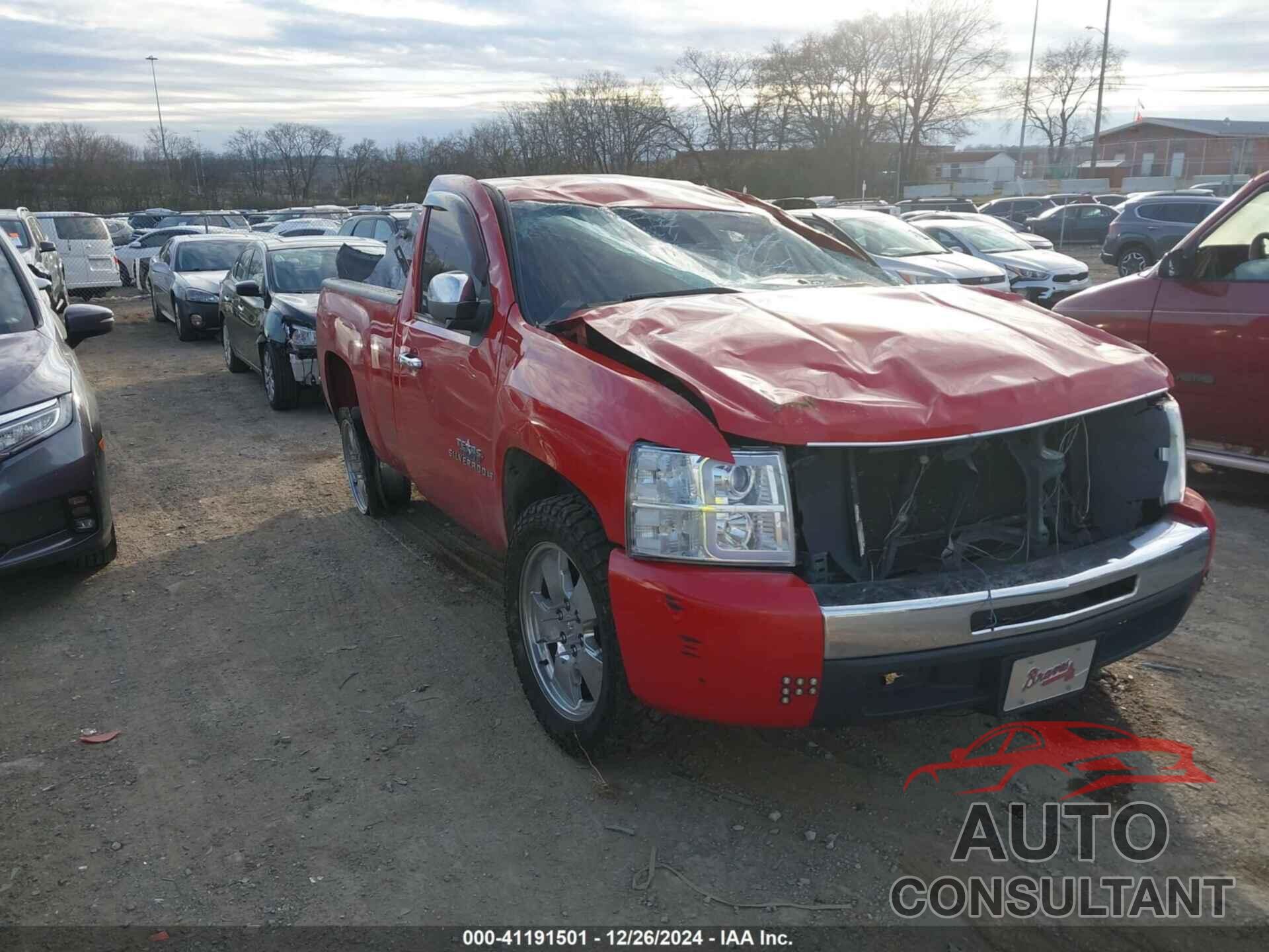 CHEVROLET SILVERADO 1500 2011 - 1GCNCPEA2BZ257053