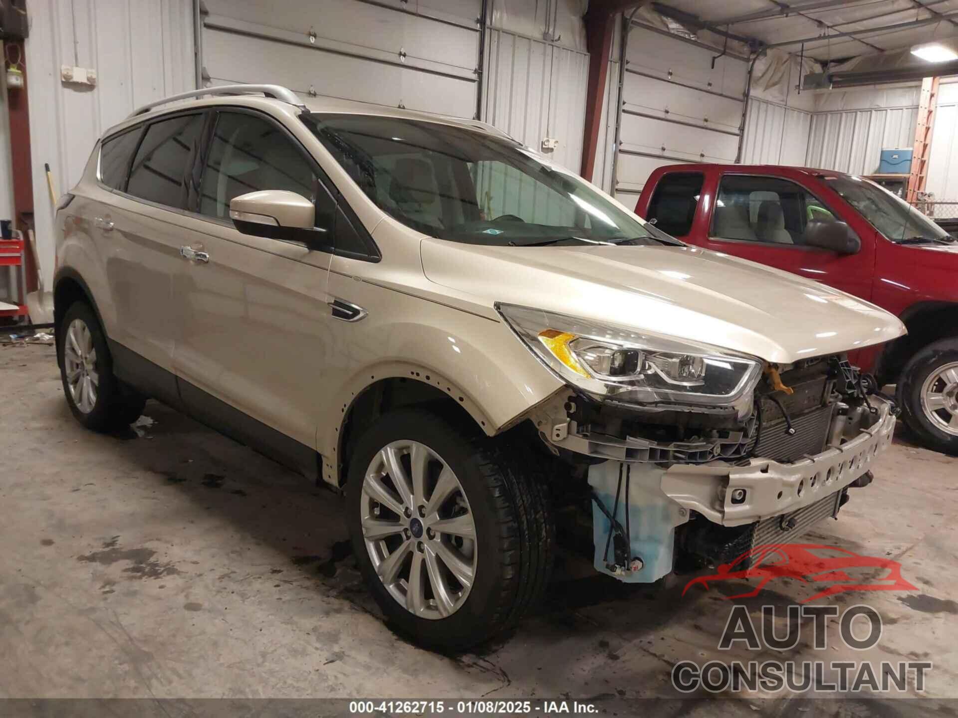 FORD ESCAPE 2017 - 1FMCU9J93HUC66941