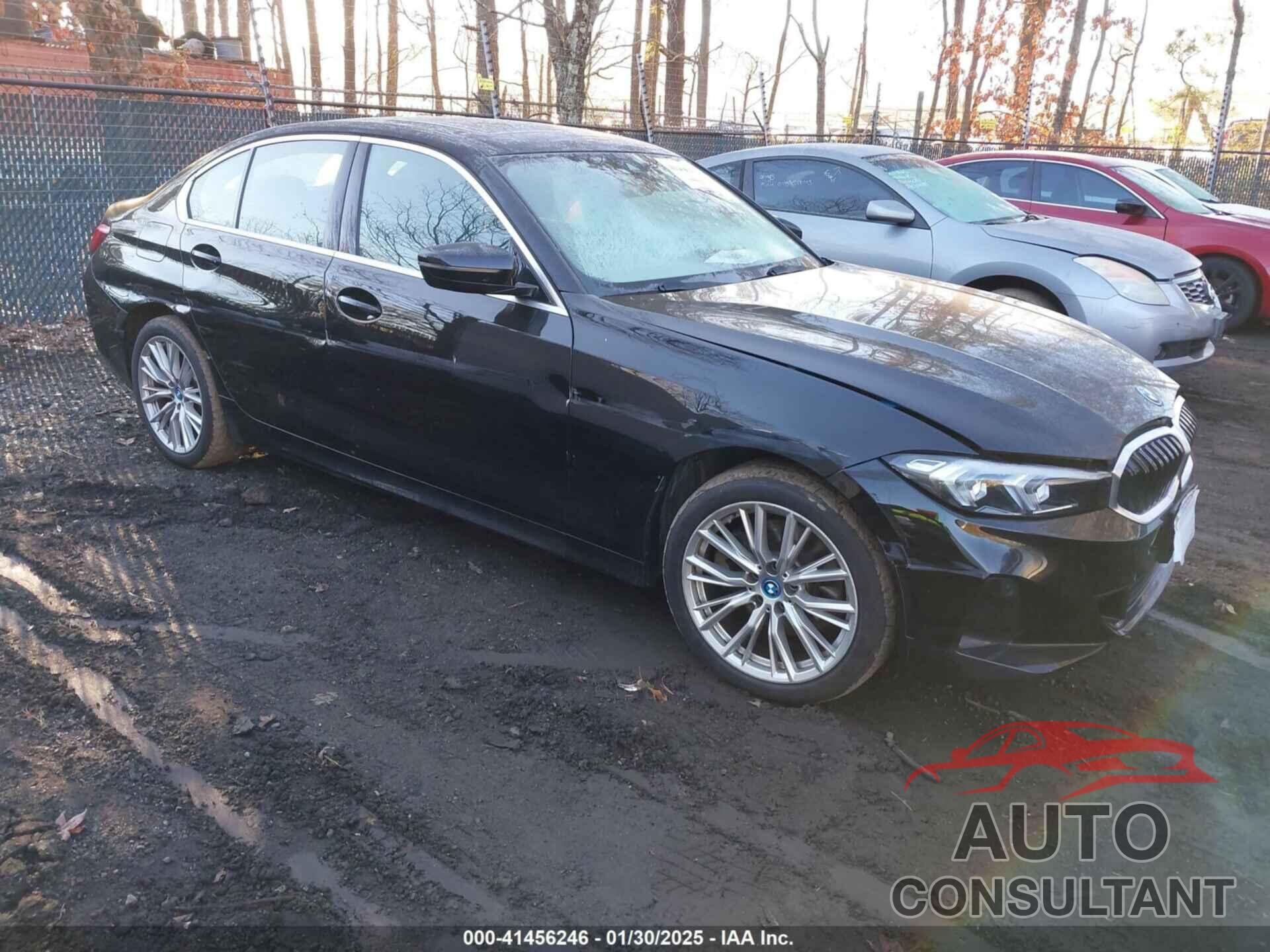 BMW 3 SERIES 2024 - 3MW39FS03R8E11251