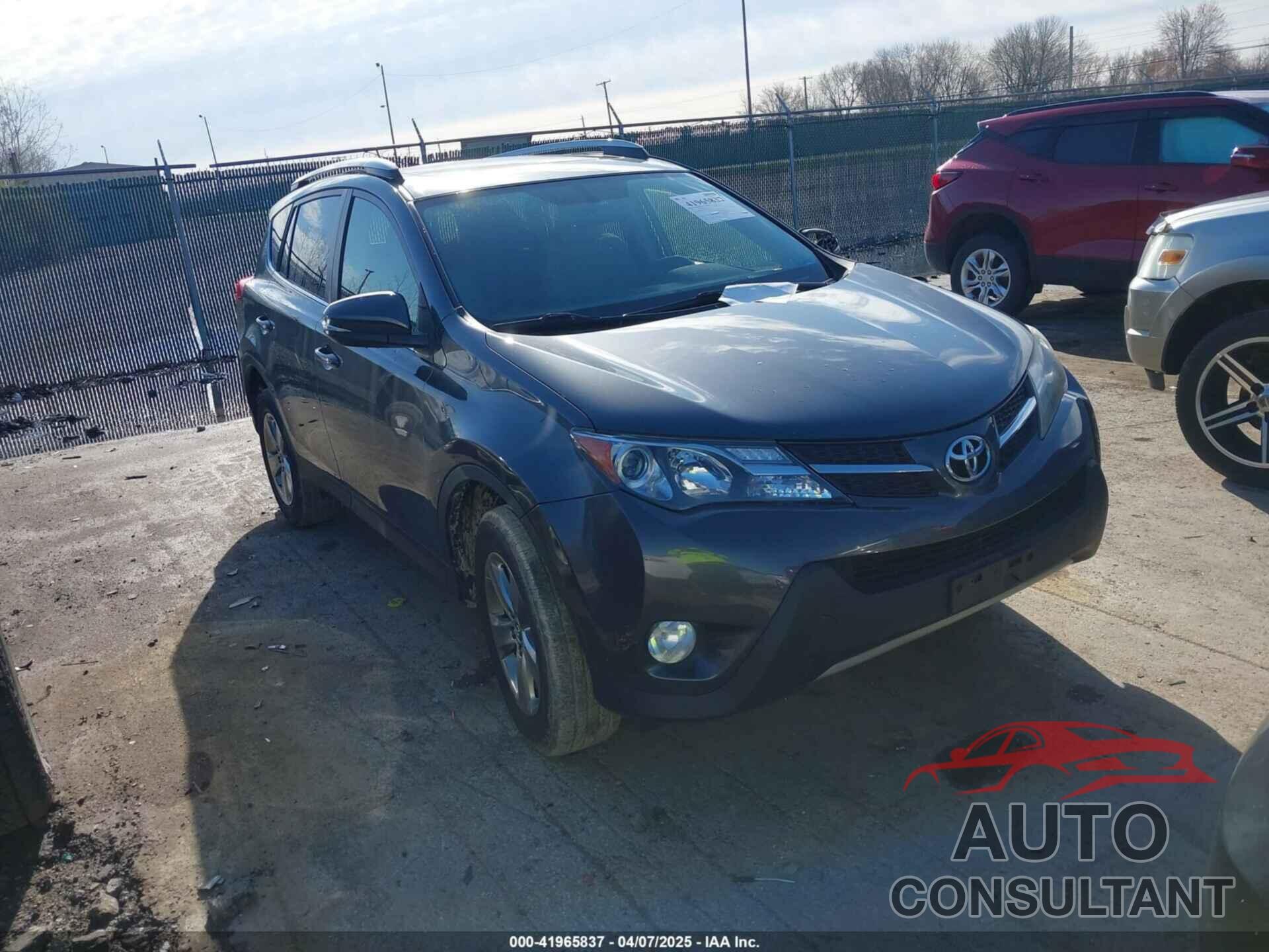 TOYOTA RAV4 2015 - JTMRFREV1FD172098