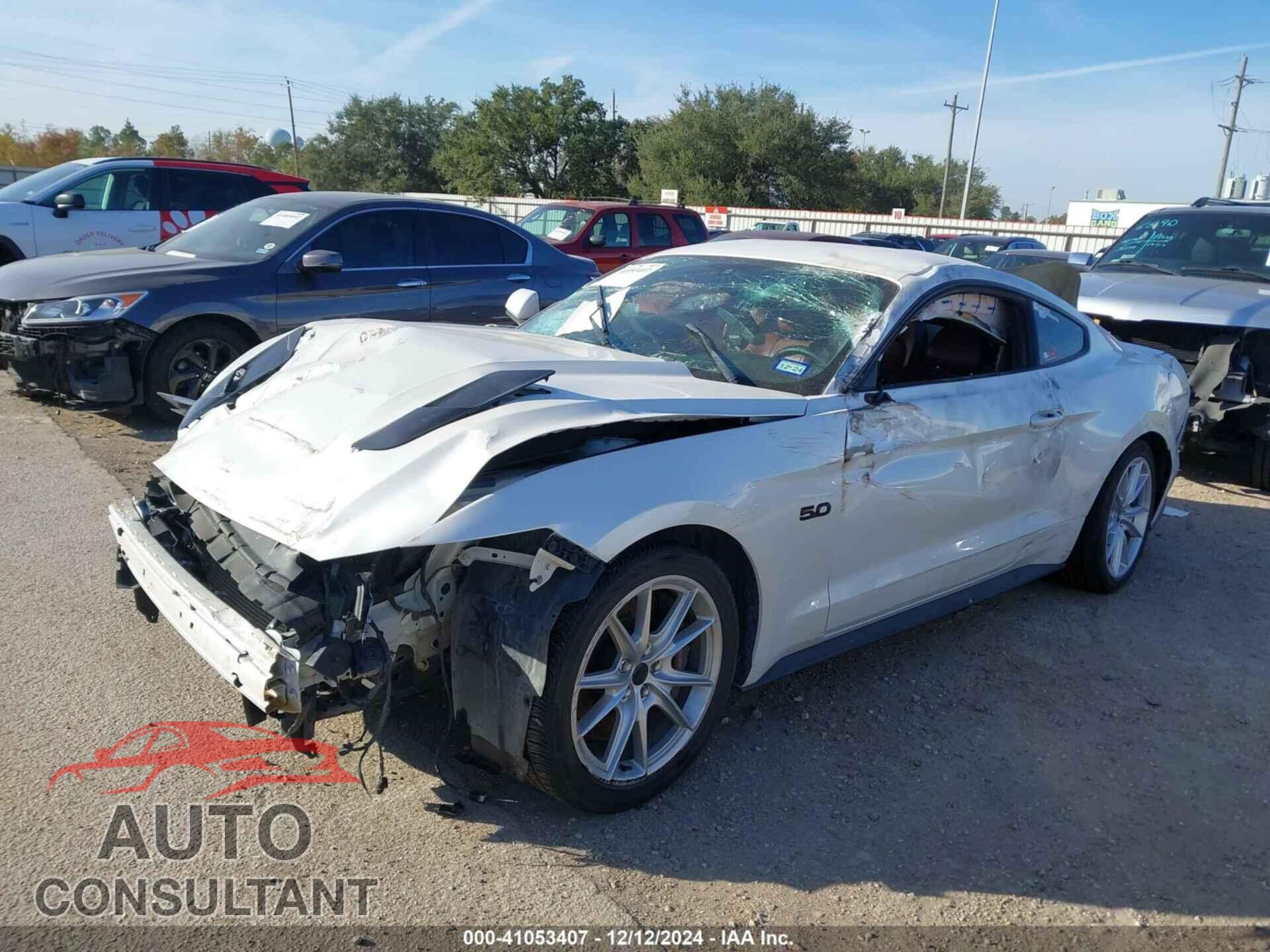 FORD MUSTANG 2017 - 1FA6P8CFXH5256848