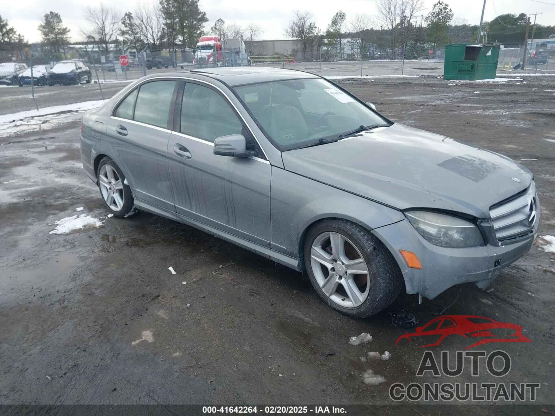 MERCEDES-BENZ C 300 2011 - WDDGF5EB9BR152156