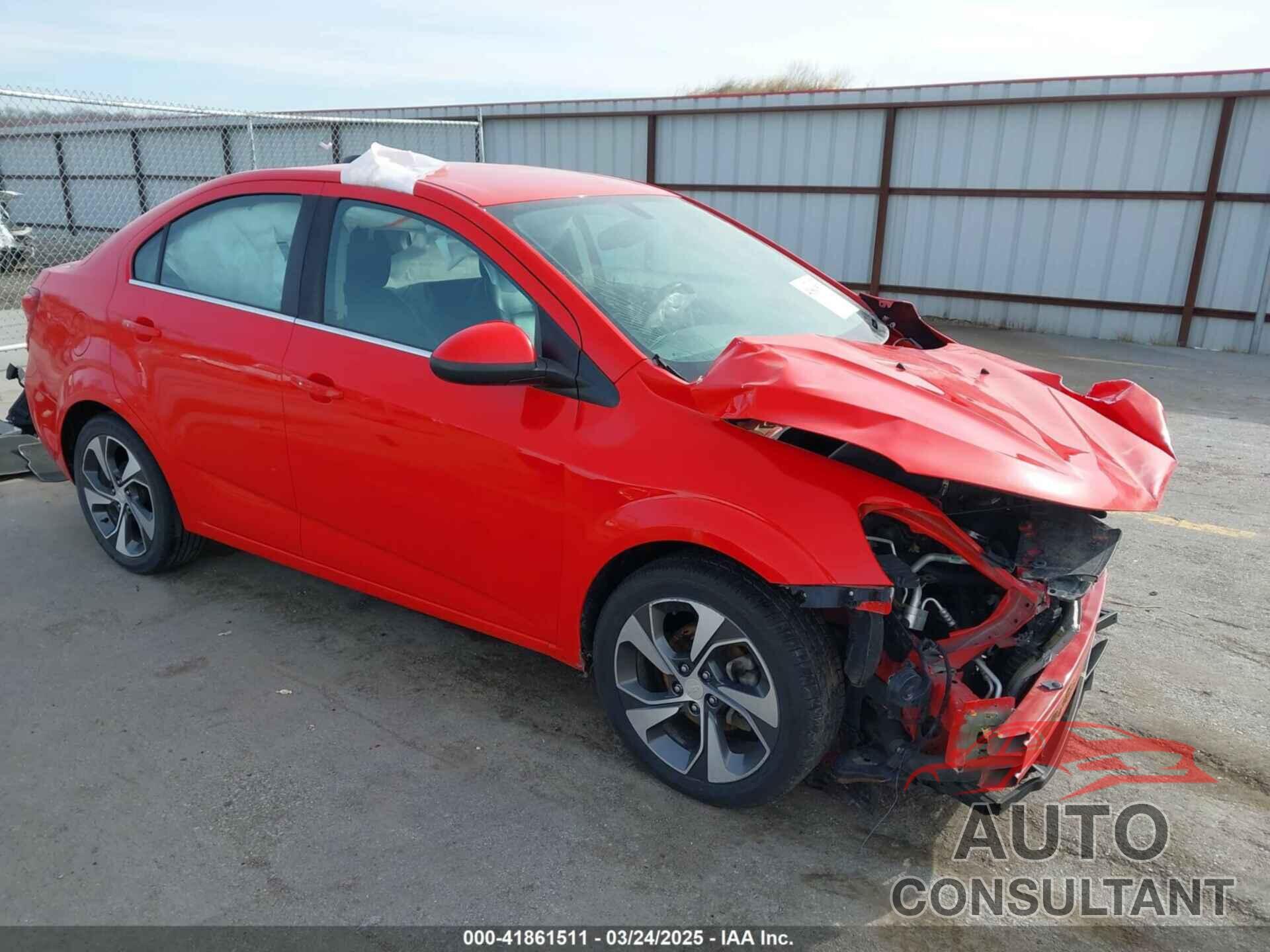 CHEVROLET SONIC 2018 - 1G1JF5SB5J4138909